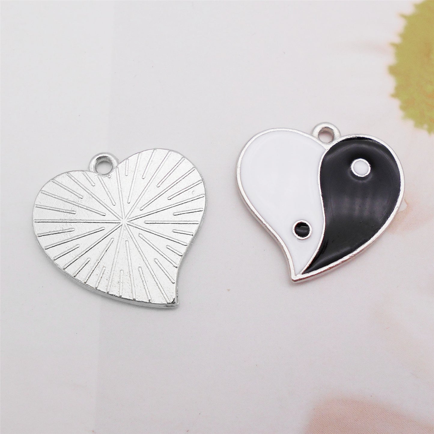 6Pcs 21x21mm Alloy Heart Charm Yin Yang Design Pendant Chinese Style Jewelry Dangle for Necklace Bracelet Making DIY Crafts Decor