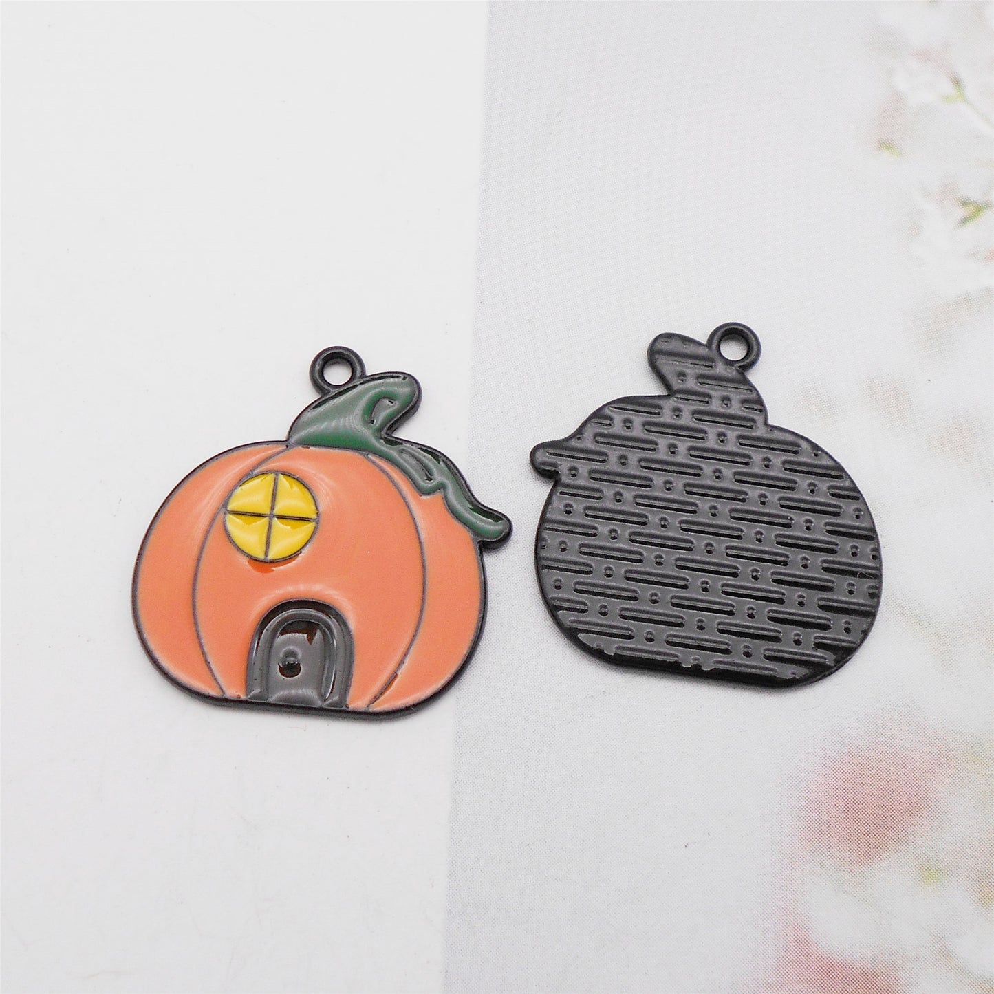 6Pcs 21x20mm Halloween Enamel Charm Pumpkin House Design Alloy Pendant DIY Making Accessory Jewelry Crafts Decor