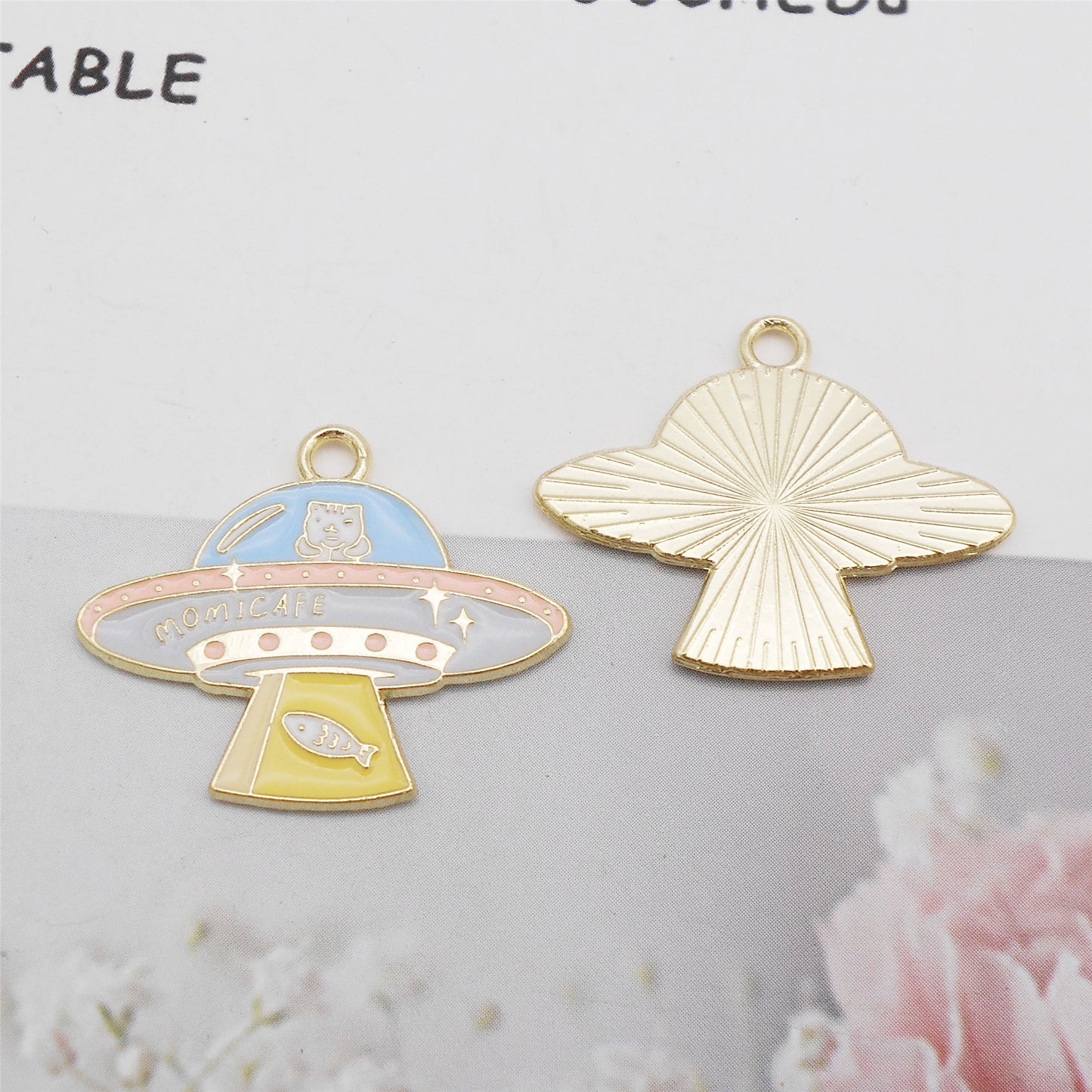 6pcs Enamel Charm Cat Driving UFO Design Pendant Alloy for Jewelry Necklace Bracelet Earrings Making Accessory DIY Crafts Key Chain Decor 23x28mm