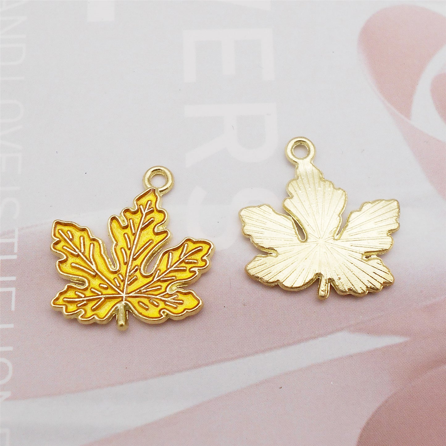 10Pcs 20x21mm Enamel Maple Leaf Charm Alloy DIY Jewelry Pendant Accessory Crafts Phone Chain Key Ring Decor Supplies