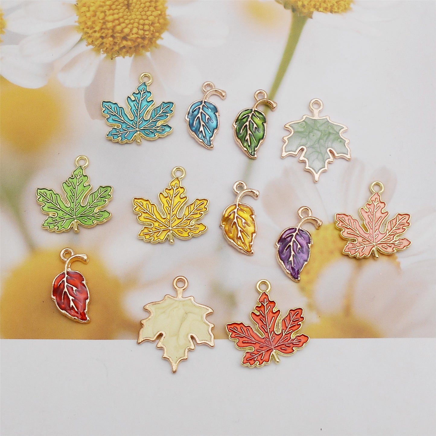 12Pcs Mixed Alloy Plant Leaf Charm Enamel Maple Leaf Pendant for DIY Necklace Bracelet Earrings Jewelry Making Crafts Phone Chain Decor