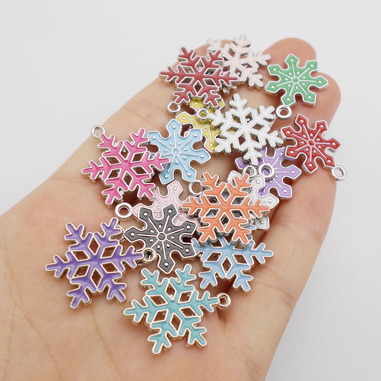 16Pcs Enamel Alloy Snowflake Pendant Charm for Necklace Bracelet Earrings Making Christmas DIY Crafts Phone Chain Decor