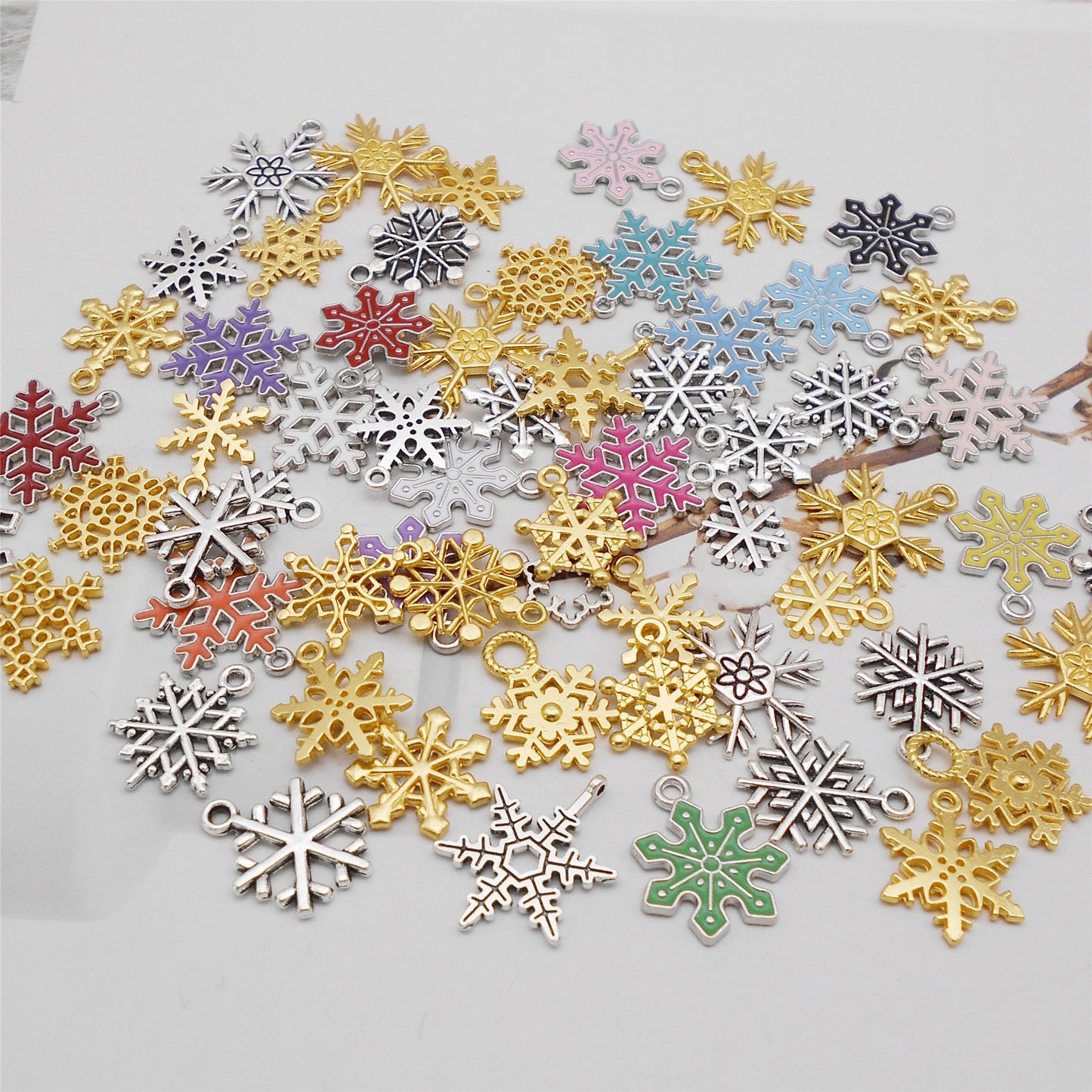 50g One Pack of Mixed Snowflake Charm Alloy & Enamel Snowflake Dangle Combine DIY Jewelry Pendant for Necklace Bracelet Making Crafts Decor