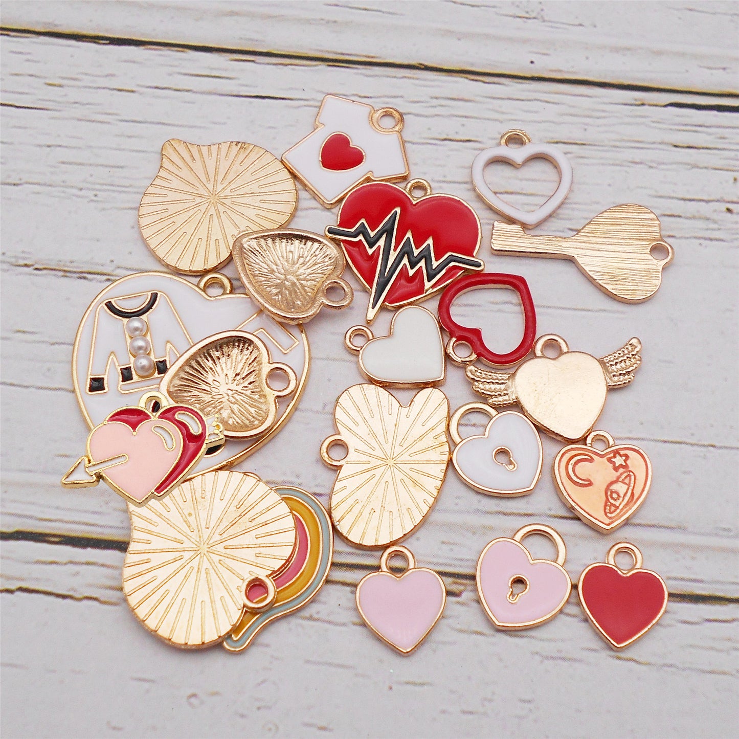 18Pcs Alloy Enamel Heart Charm Pendant DIY Jewelry Accessories for Necklace Bracelet Earrings Making Craft Phone Chain Key Chain Decor
