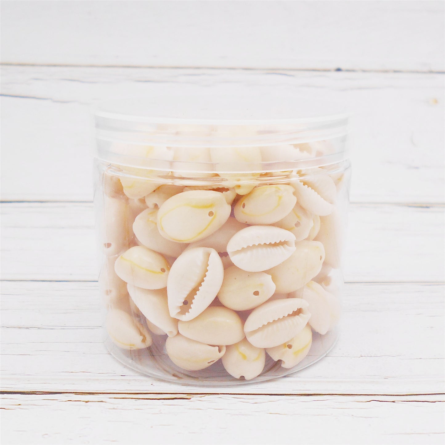 110g One Jar of Gold-ringer Cowrie with Hole, High-Gloss Sea Shell Natural Beach Shell for DIY Phone Case Phone Chain Jewelry Crafts Supplies, Beach Wedding Decor, Fish Tank & Aquarium Decoration