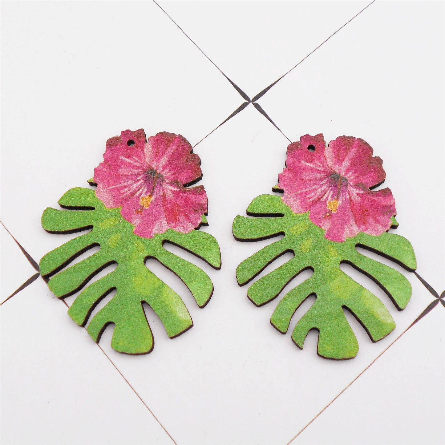 2Pcs 47x37mm Flower & Leaf Charms Wood Jewelry Dangle for Pendant Necklace Bracelet Earrings Making, DIY Crafts Decor, Bags Purses Dangle Decor