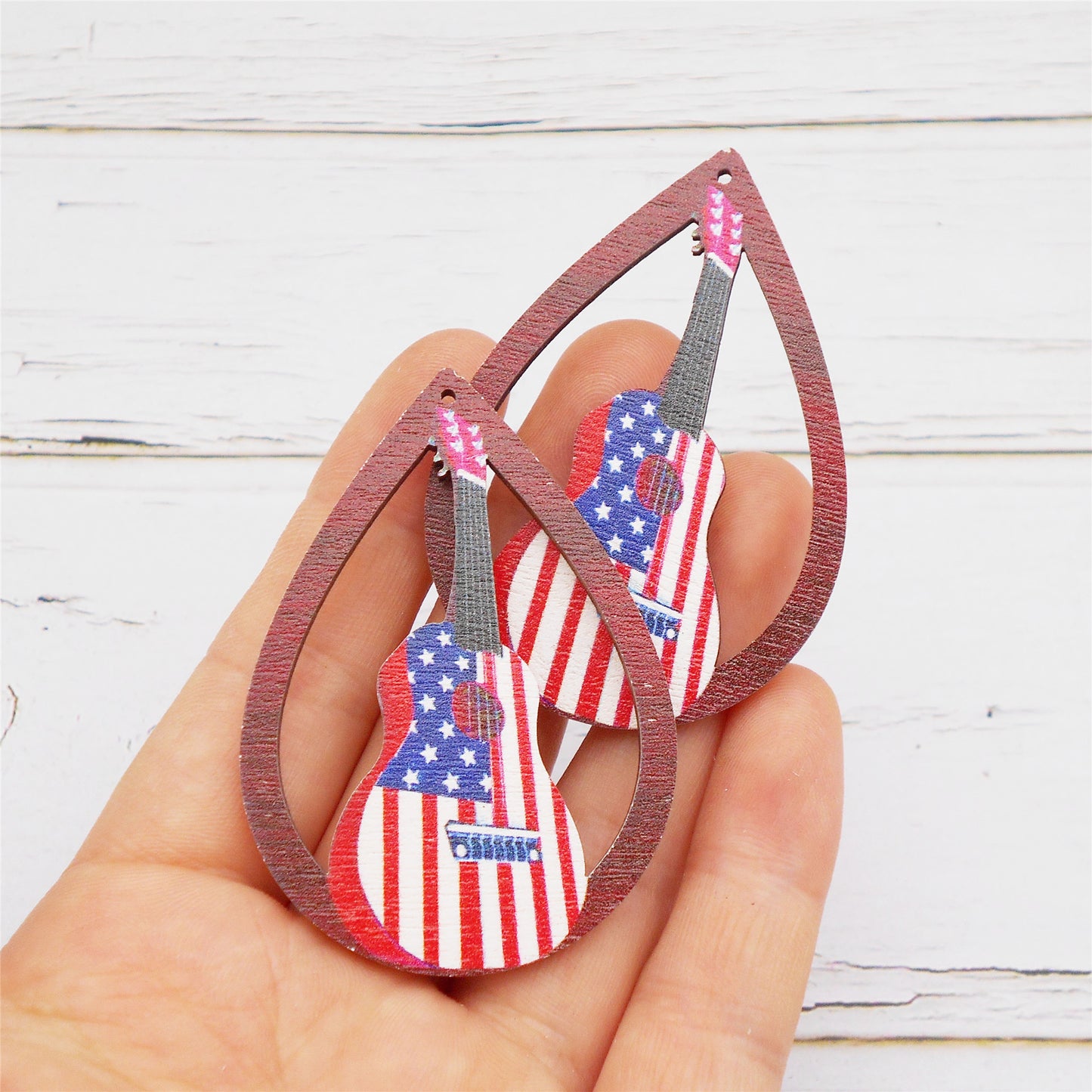 2Pcs Teardrop Frame Guitar Charms 57x41mm American Flag Pattern Wooden Dangle for Pendant Jewelry Making Necklace Bracelet Earrings Decor DIY Crafts Supplies