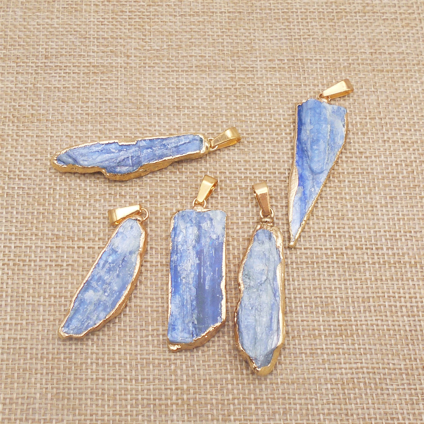 1 Piece Natural Blue Kyanite Stone Charm Gold Plated Irregular Raw Stone Pendant for Necklace Bracelet Making, Jewelry Crafts Decor