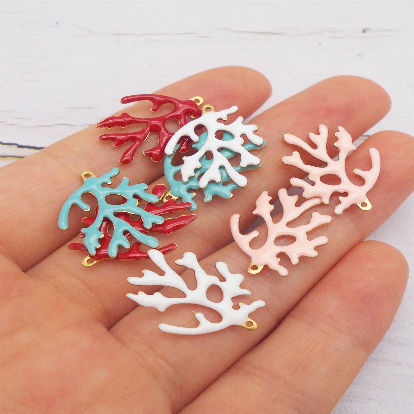 4Pcs 20x15mm Imitation Coral Charms Brass Enamel Coral Branch Shape Pendant DIY Jewelry Accessories for Necklace Bracelet Earrings Making