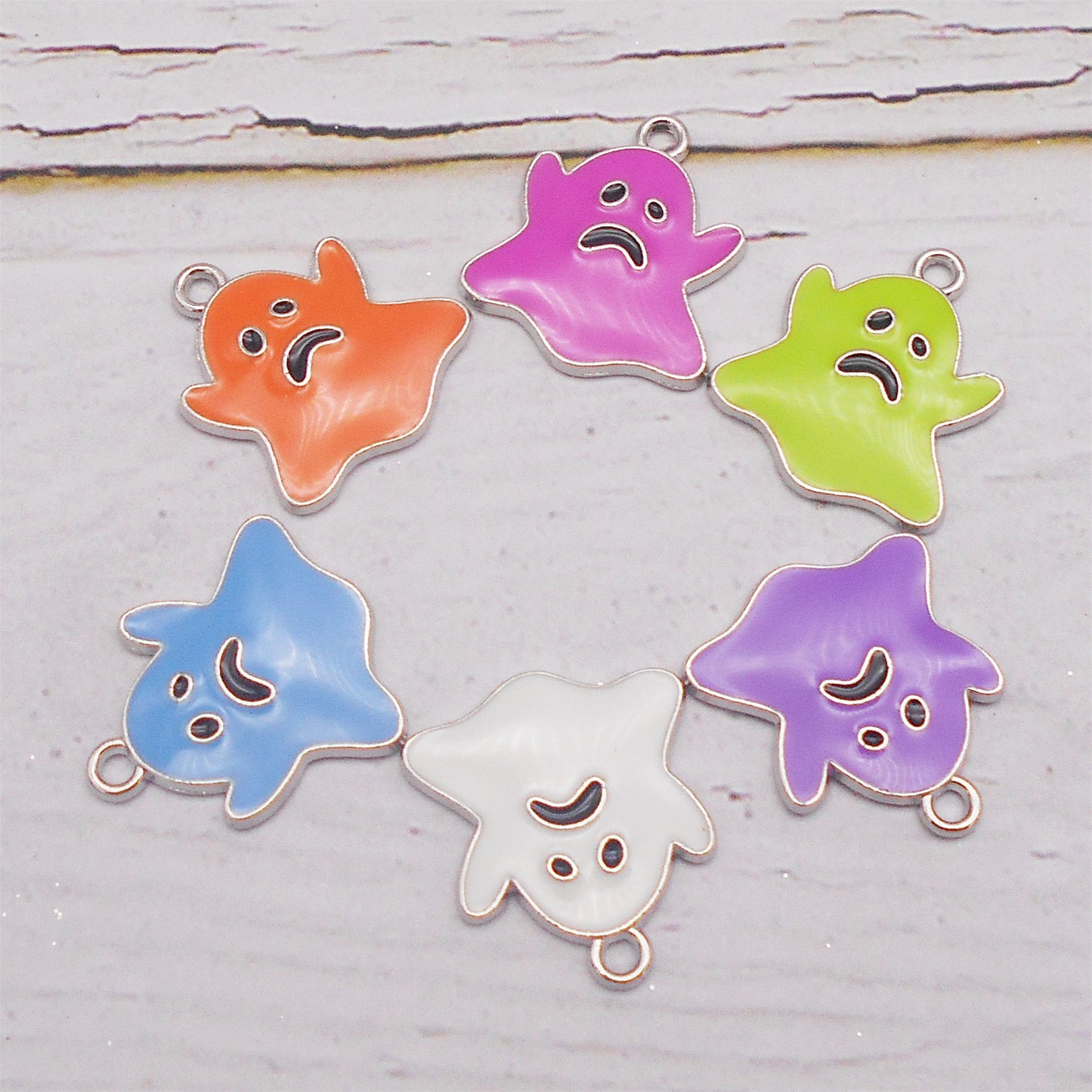 6Pcs Cute Halloween Boo Ghost Charms 20x18mm Alloy Enamel Ghost Pendant DIY Jewelry Accessories for Necklace Earrings Bracelet Making Key Ring Dangle Decor