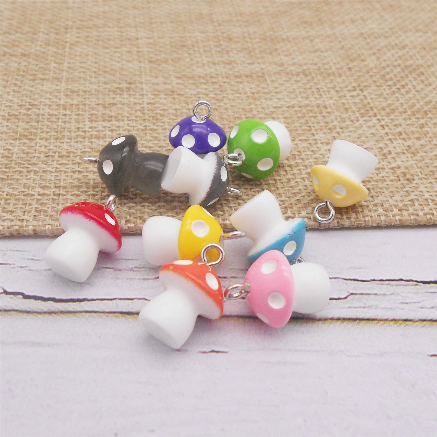 20pcs 3D Mushroom Charms 17x12mm Resin Pendant for Jewelry Earrings Making, DIY Crafts Supplies, Phone Chain Key Chain Decor
