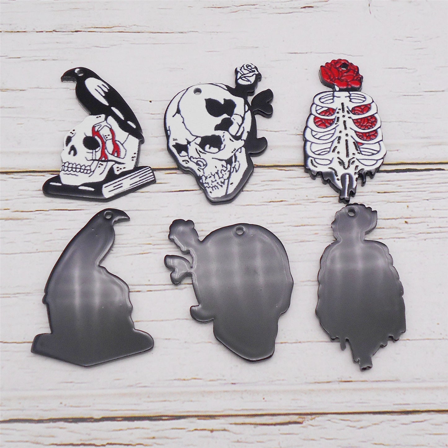 6PCS Mixed Halloween Theme Charms Acrylic Skeleton Skull Pendants for Necklace Earrings Bracelet Making DIY Crafts Keychain Keyring Decoration