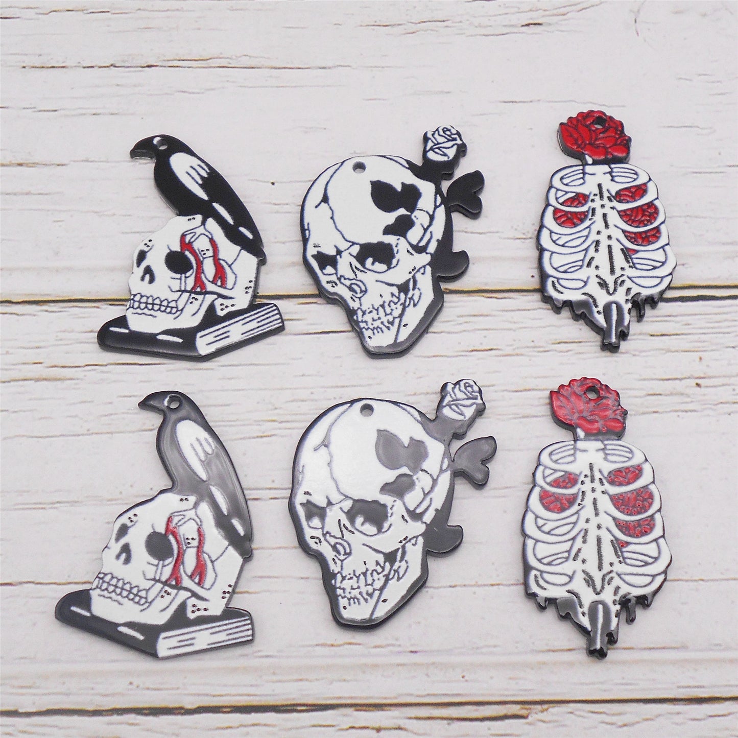 6PCS Mixed Halloween Theme Charms Acrylic Skeleton Skull Pendants for Necklace Earrings Bracelet Making DIY Crafts Keychain Keyring Decoration