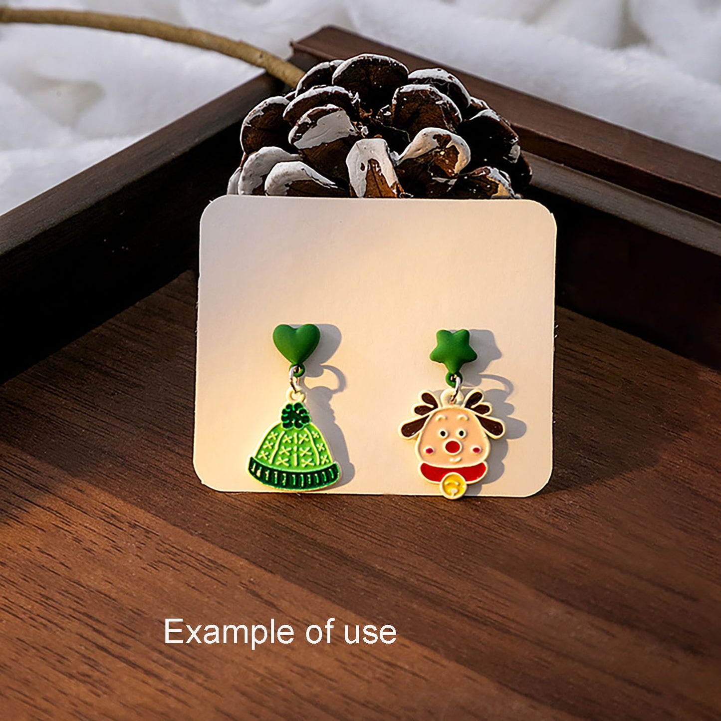 6Pcs Christmas Snowflake Snowman Bell Elk Charms Spray Painting Enamel Alloy Pendant for Christmas Party Decor Necklace Bracelet Earrings Making Accessories