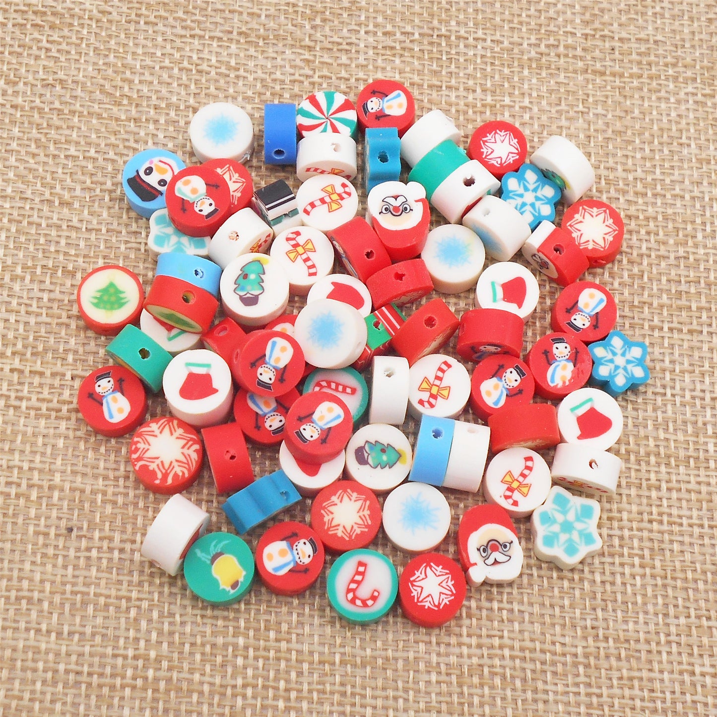 100Pcs 10mm Snowflake Snowman Pattern Beads Polymer Clay Christmas Series Spacer Beads for Jewelry Making Phone Chain Decor
