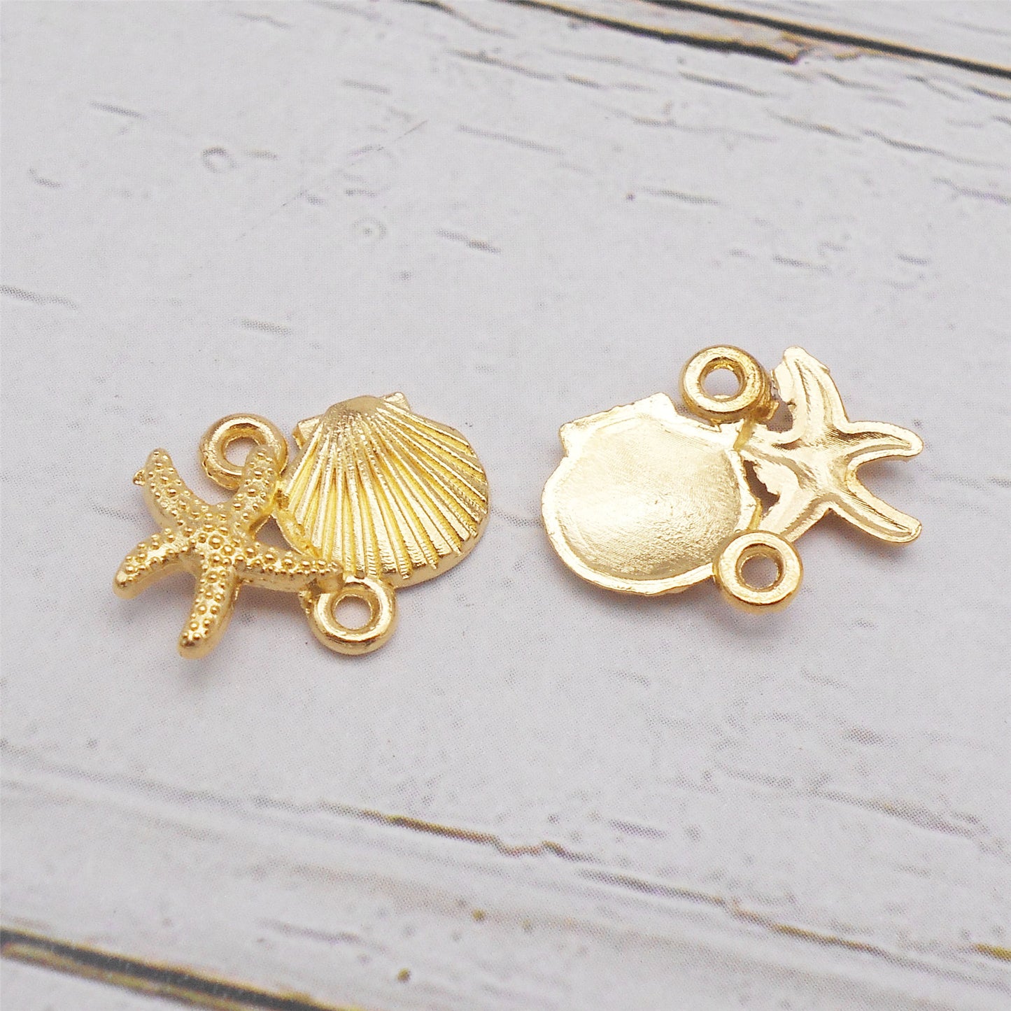 20Pcs 13x16mm Retro Gold Seashell & Starfish Combo Charms Metal Marine Life Pendants for Jewelry Making DIY Crafts Decor