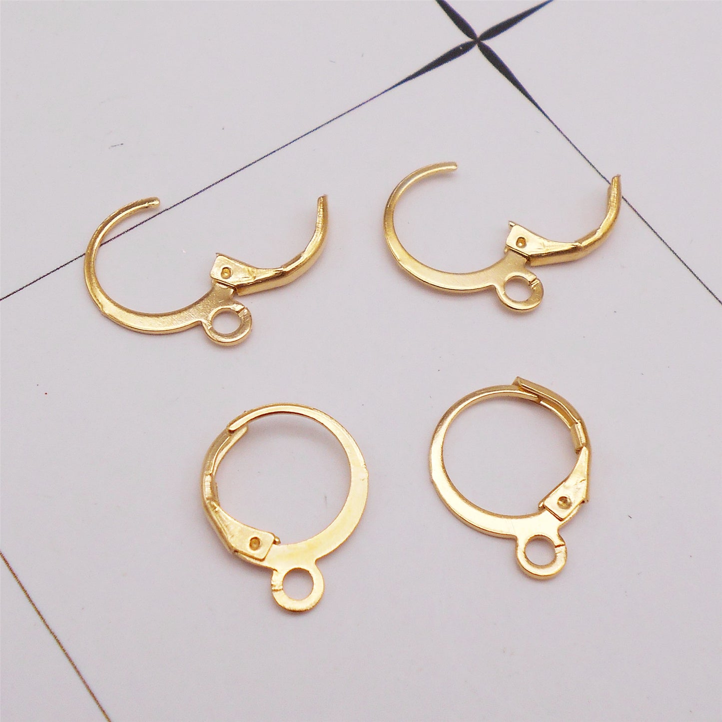 42Pcs 16x12mm Metal French Hook Round Flat Ear Clips Golden No-Piercing Jewelry Findings for DIY Earrings, Dangling Charms