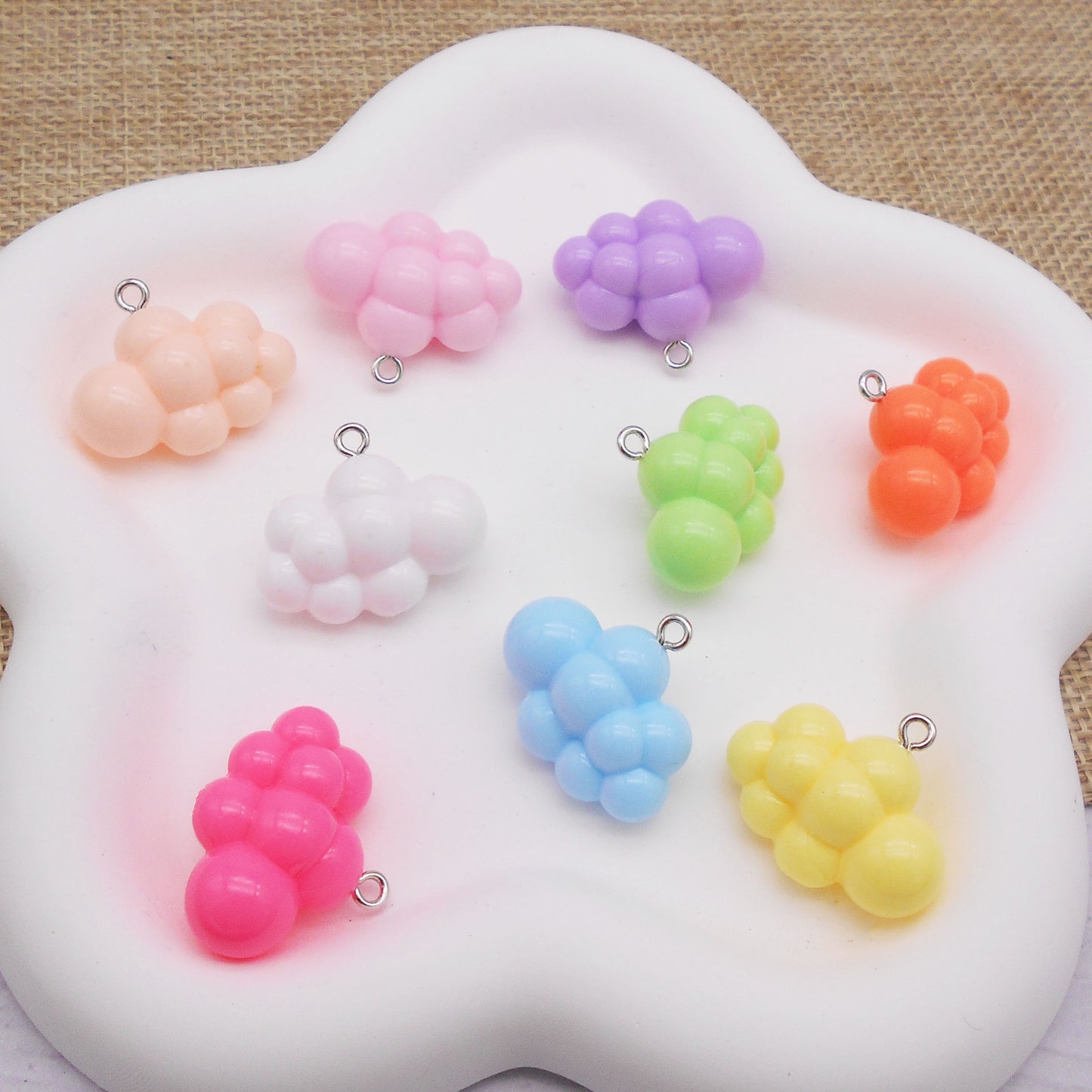 10Pcs Acrylic Cloud-Shaped Charms 3D Floating Cloud Pendants for DIY Jewelry Making Necklace Bracelet Earrings Decor Crafts Supplies