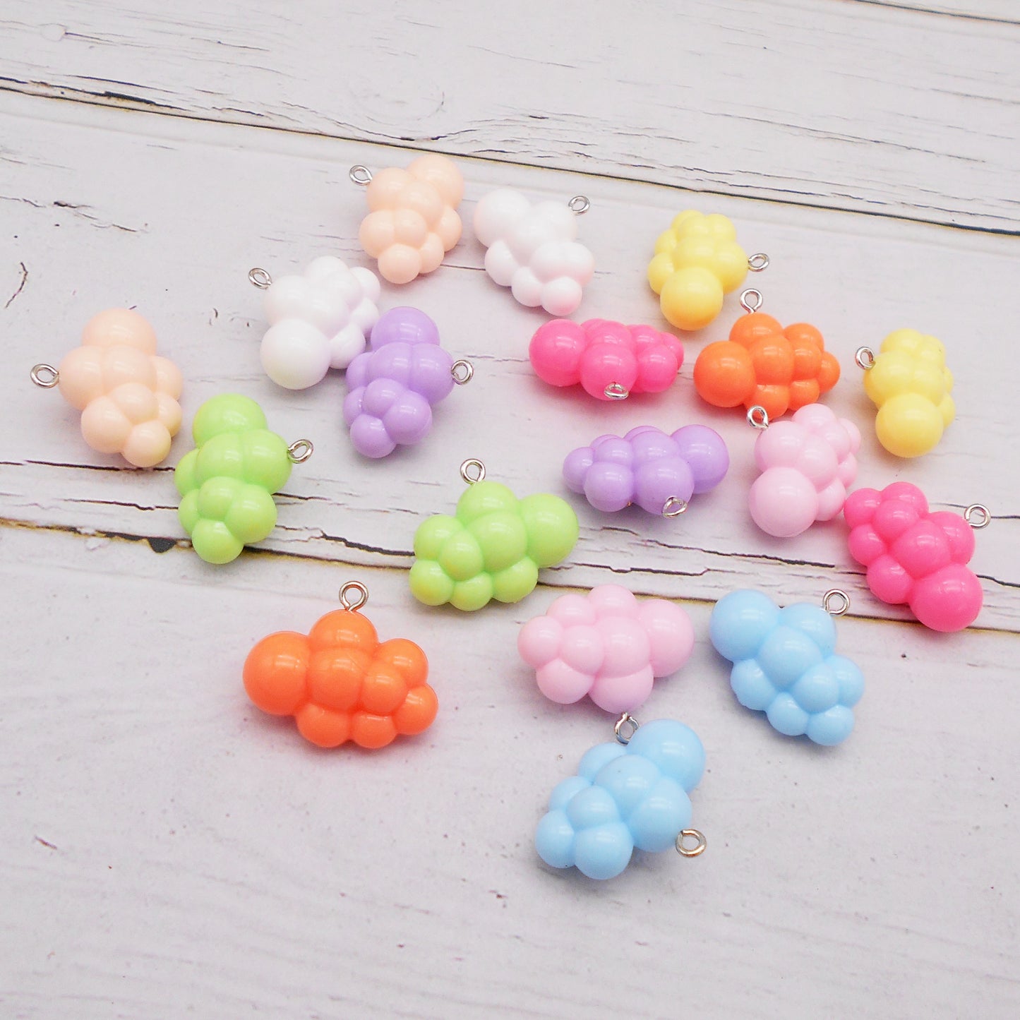 10Pcs Acrylic Cloud-Shaped Charms 3D Floating Cloud Pendants for DIY Jewelry Making Necklace Bracelet Earrings Decor Crafts Supplies
