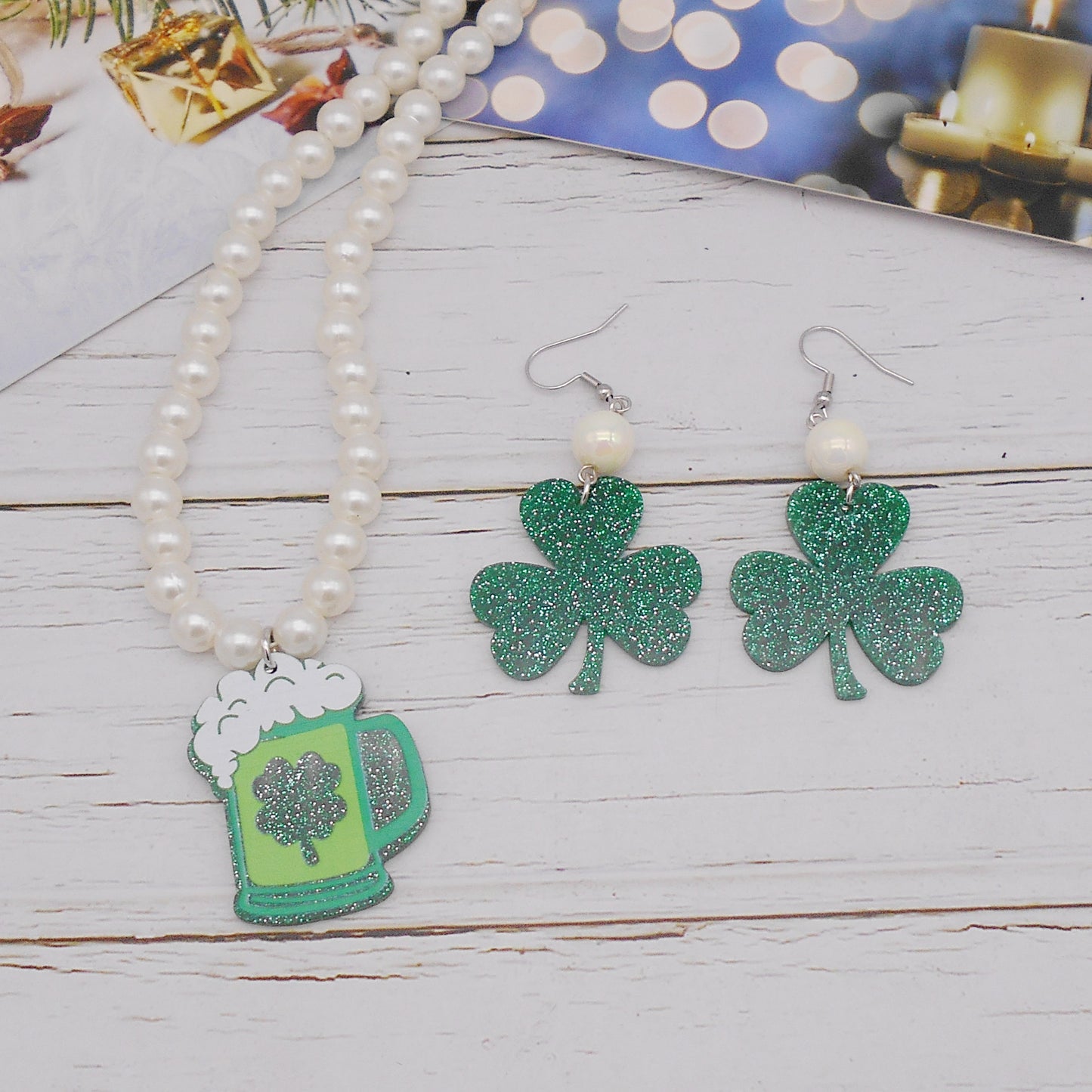 18pcs Acrylic Shamrock St. Patrick's Day Green Pendant Three Leaf Clover Charm for Jewelry Necklace Bracelet Earring Making Keychain Bookmark DIY Craft Findings