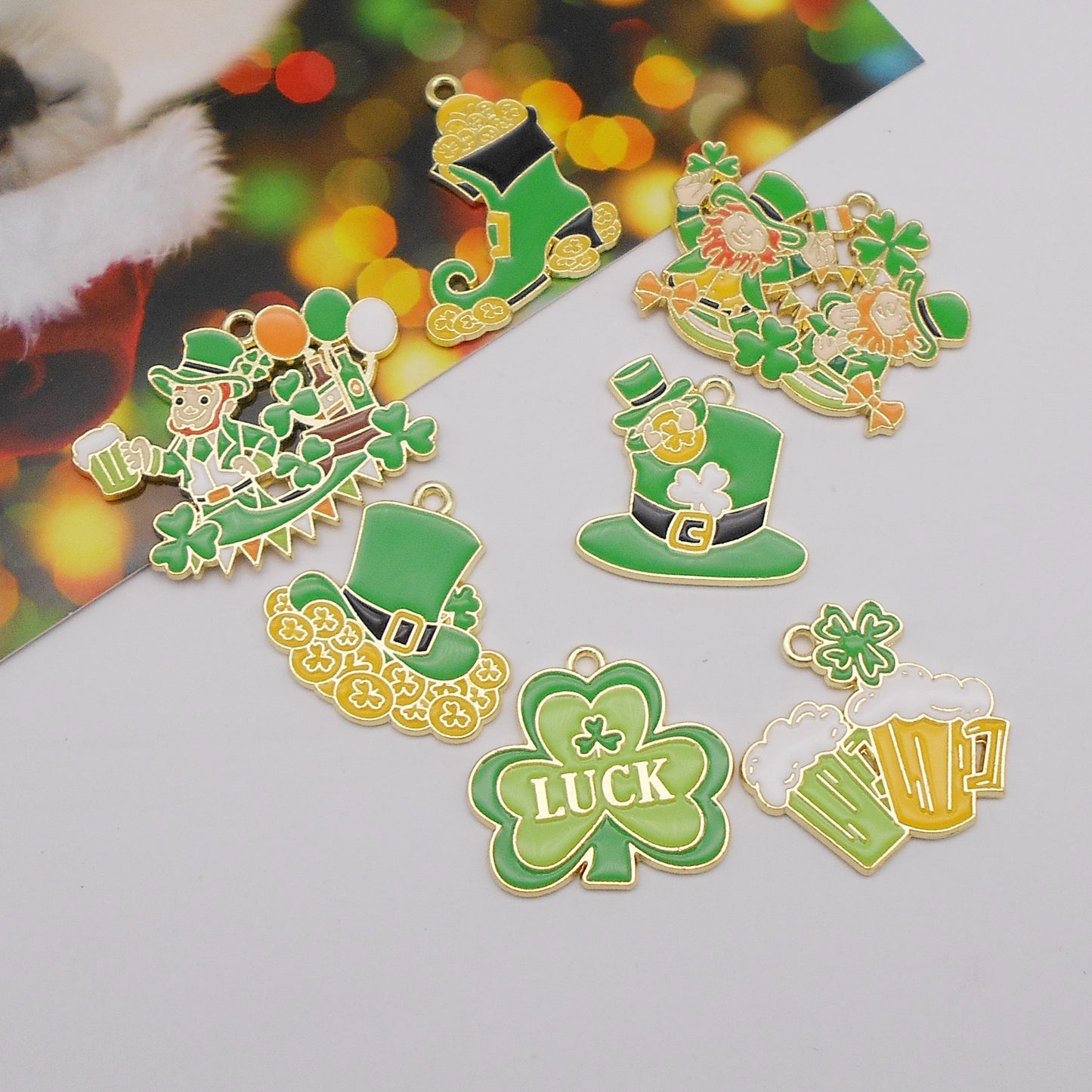 21pcs Enamel Charms Alloy Shamrock St. Patrick's Day Pendant for Jewelry Necklace Bracelet Earring Making Keychain Bookmark DIY Craft Findings