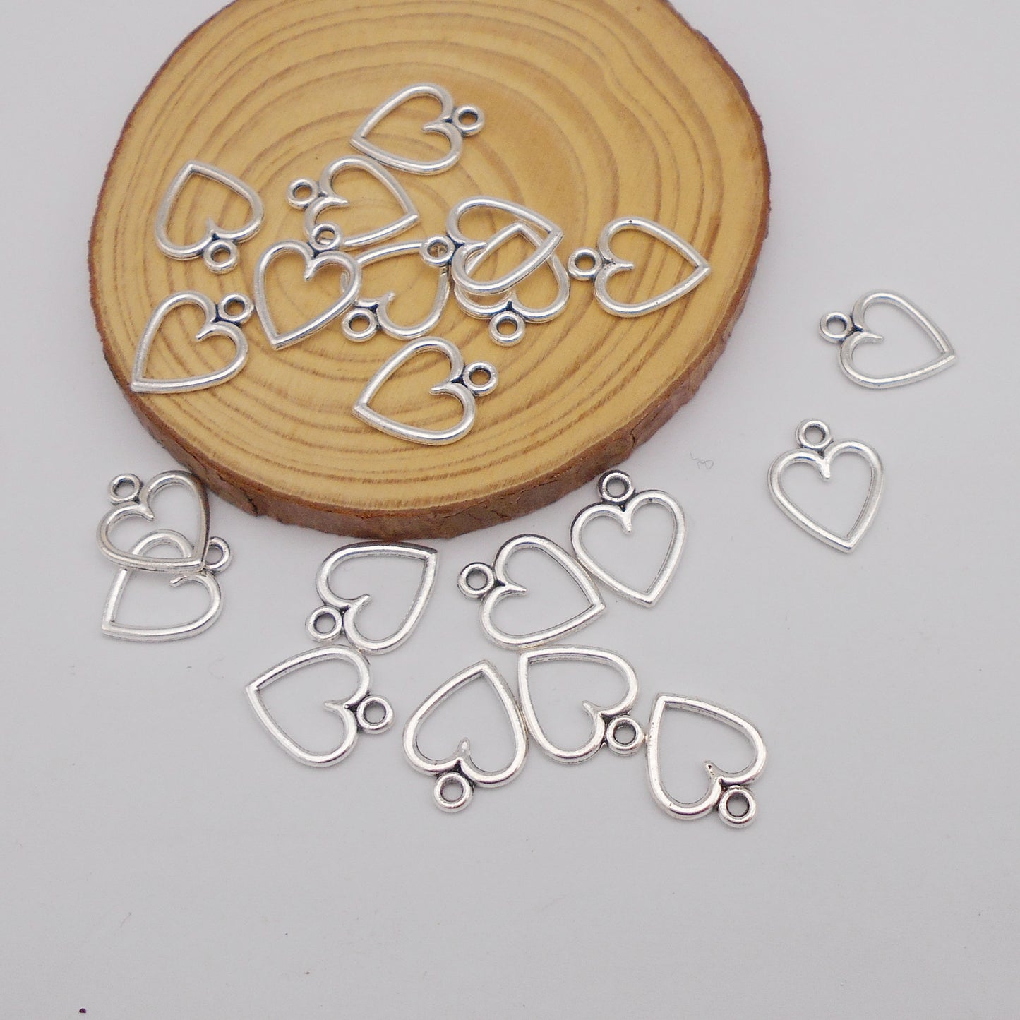 Antique Silver Alloy Heart Charm Pendant 100pcs/pack