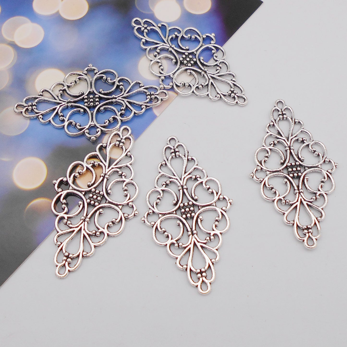 Antique Silver Alloy Flower and Vine Link Pendant 30pcs/pack for Jewelry Making Necklace Earrings DIY Findings