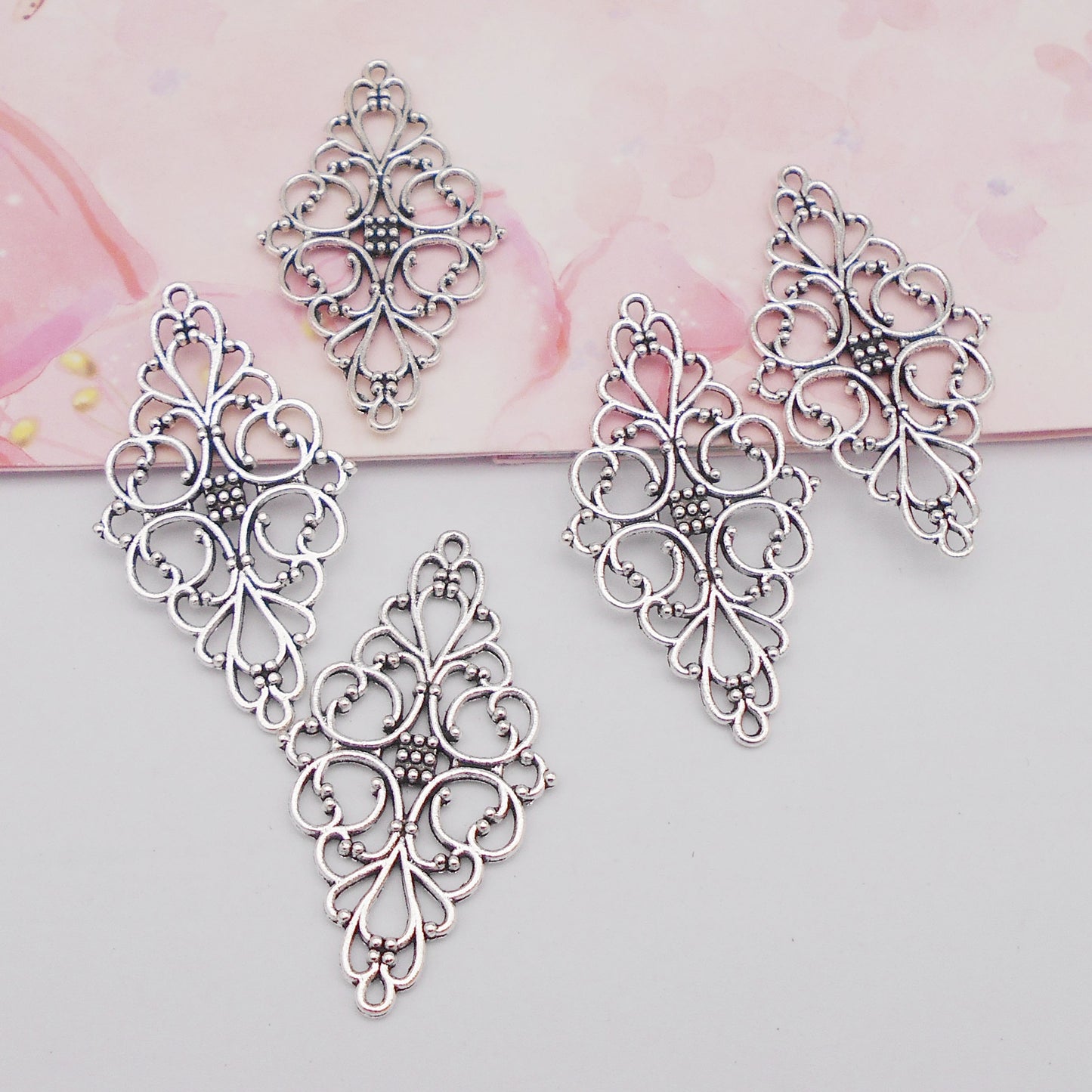 Antique Silver Alloy Flower and Vine Link Pendant 30pcs/pack for Jewelry Making Necklace Earrings DIY Findings