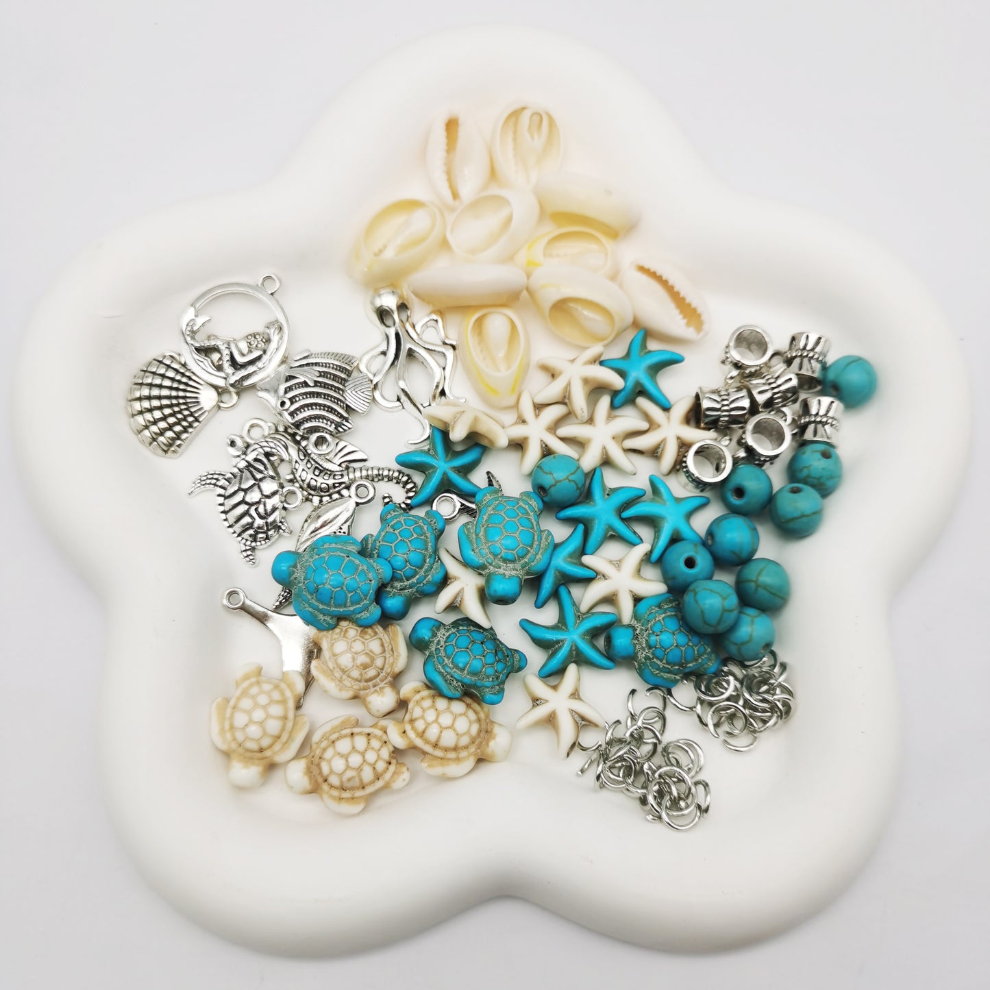 1 Box 200Pcs Stone Jewelry Making Kit, Summer Ocean Animals Starfish Mermaid Turtle Beads Charms Natural Seashell Beads for DIY Necklace Earring Bracelet Anklet Jewelry Making