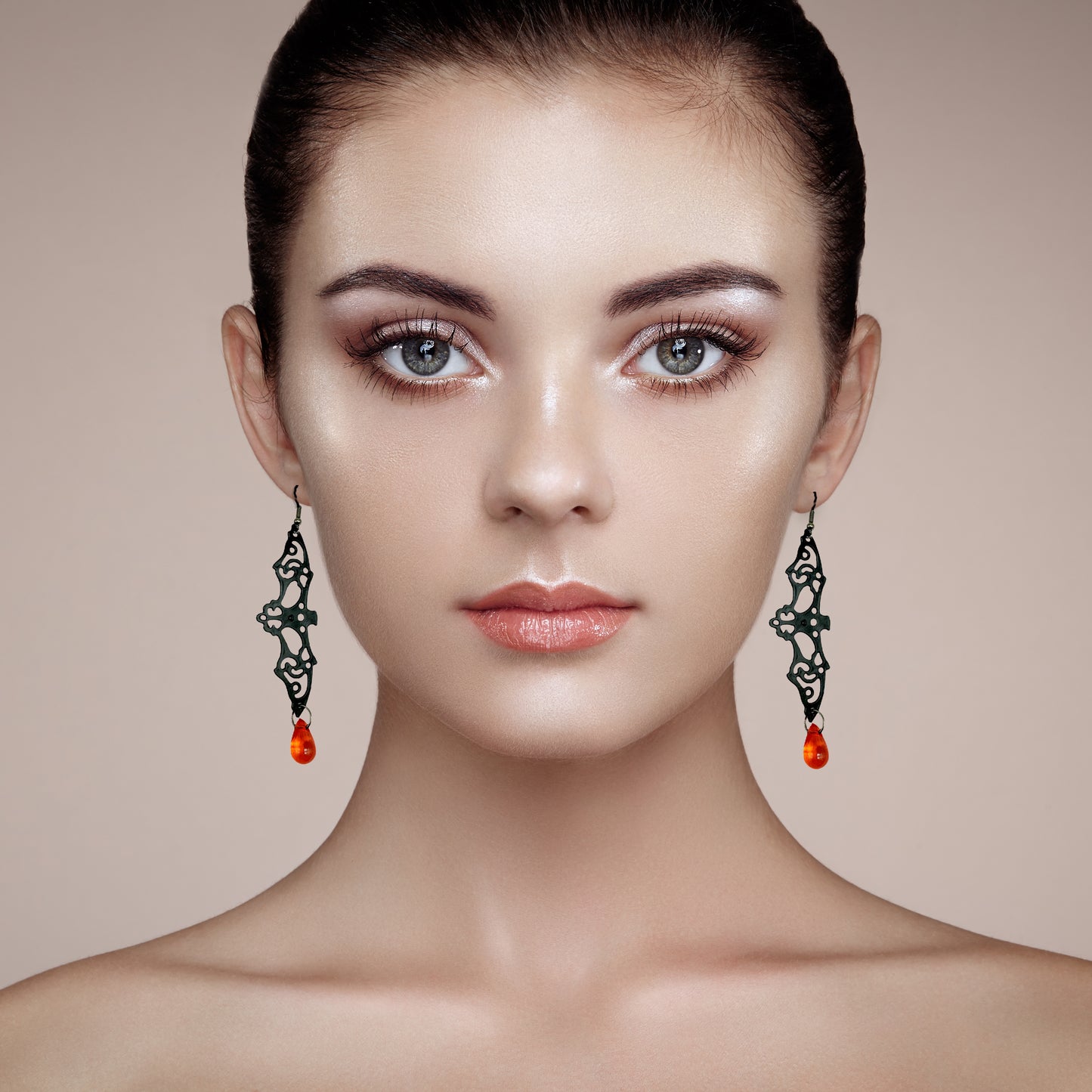 4Pairs Halloween Theme Alloy Earrings Openwork Bat Moon Ghost Head Dangle Hook Earring Women Ladies Hypoallergenic Ear Piercing Jewelry Festival Gift