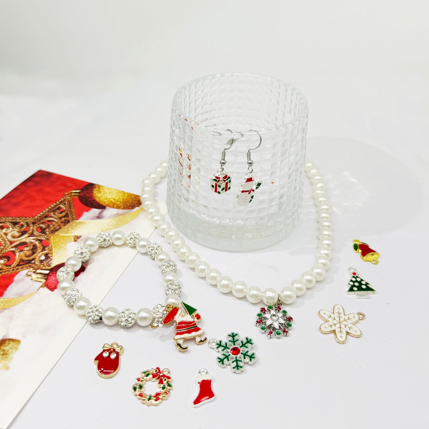60PCS Mixed Christmas Charm Alloy Enamel Pendants for Necklace Earring Bracelet Jewelry Making Holiday Decoration Craft DIY