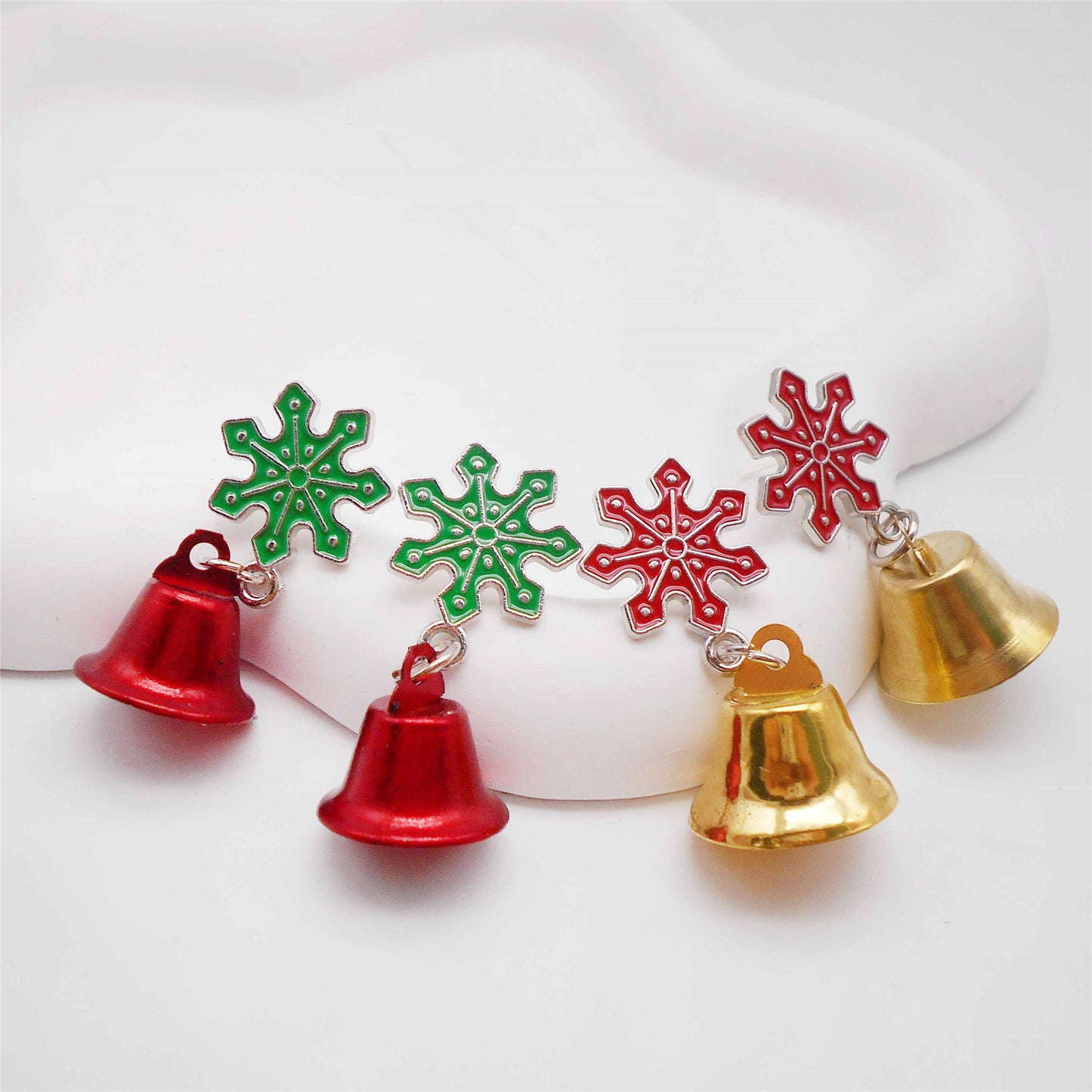 1 Pair 44x16mm Alloy Snowflake Earrings with Silicone Earring Back Iron Jingle Bell Dangle Ear Stud Christmas Gifts Women Ladies Hypoallergenic Ear Jewelry