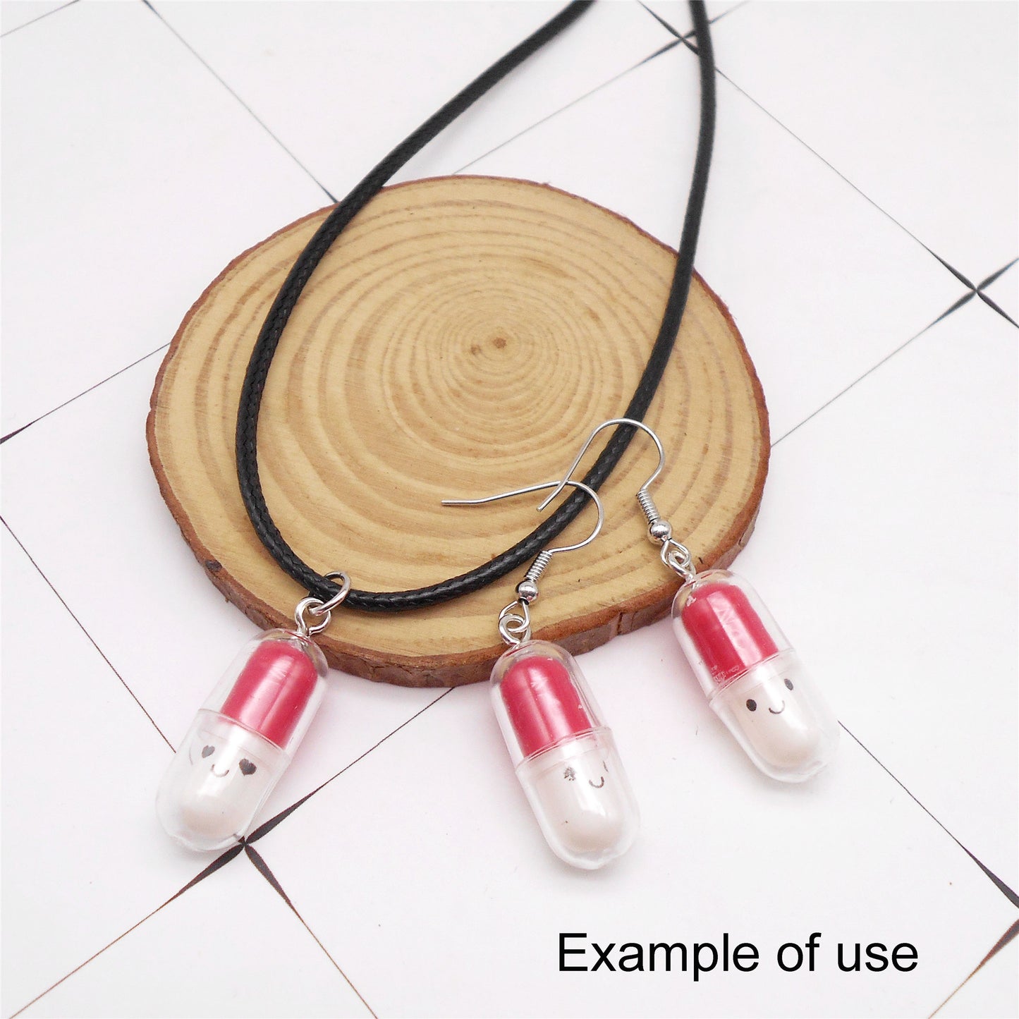 10PCS 28*10mm Random Color Plastic Medicine Capsule Pendant Smile Face Charms for Jewelry Accessories,DIY Crafts Supplies,Doctor Nurse Gifts