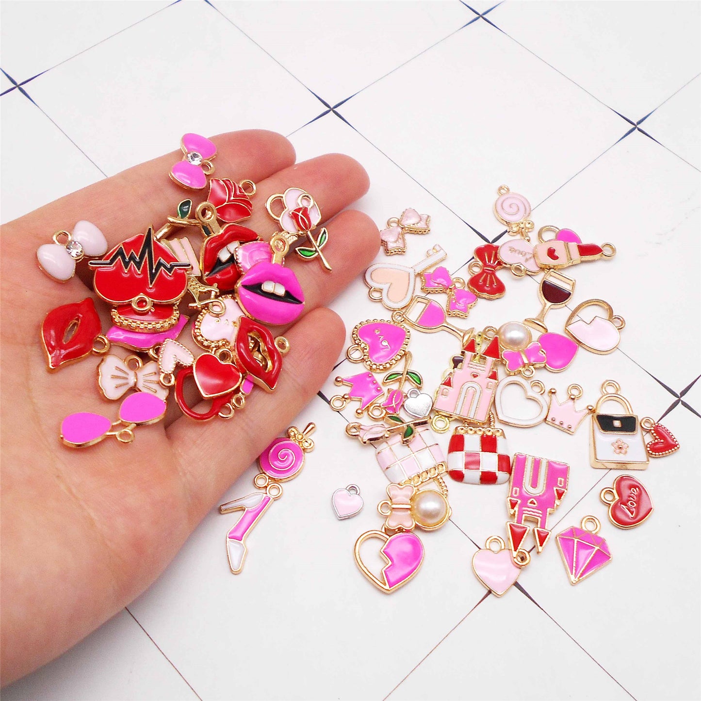 10Pcs Valentine Heart Red Lip Rose Charms Alloy Enamel Pendants for Couple Jewelry Accessories Crafts Decor Key Ring Dangle Supplies