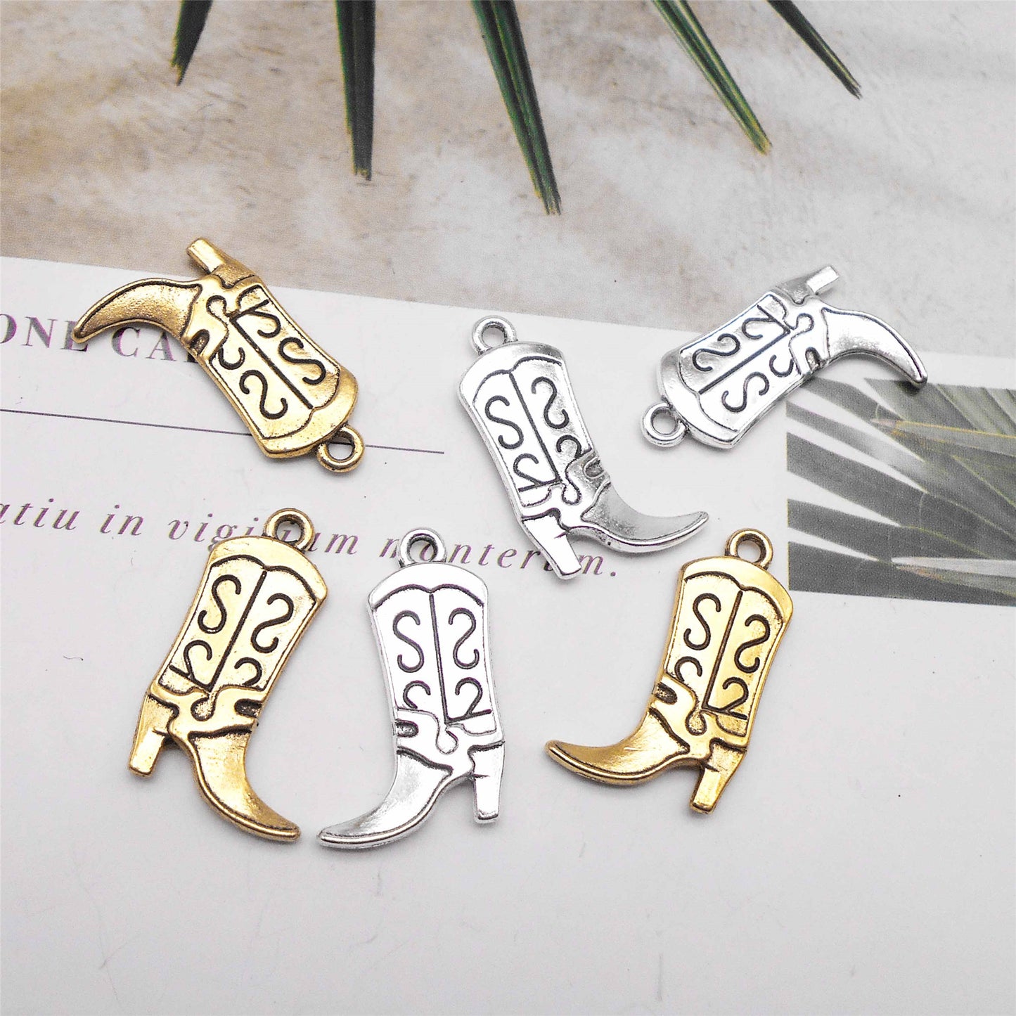 12Pcs 25*16mm Alloy Western Cowboy Boots Pendant Charms Retro Gold & Silver Jewelry Findings for Earring Bracelet Necklace Making, Keychain Decor, DIY Crafts Supplies