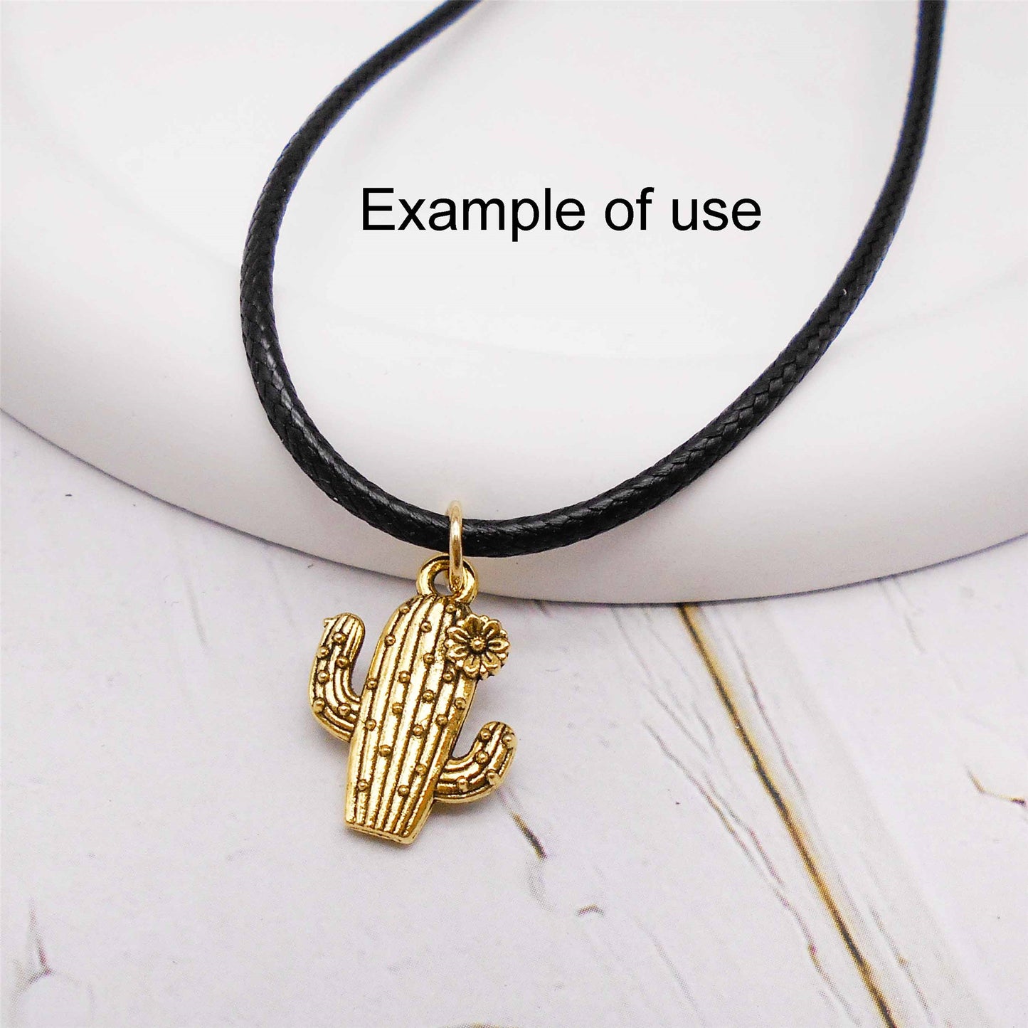 12PCS 20*15mm Retro Gold Desert Cactus Flower Charms Alloy Flat Back Plants Pendants for DIY Crafts Supplies Jewelry Making Accessories Keyring Decoration