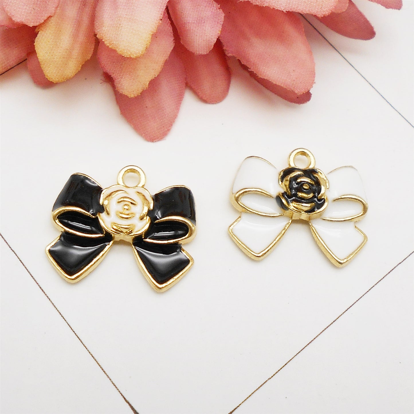8PCS 17*20mm Black & White Enamel Flower Bow Charms Alloy Bowknot Pendants for Jewelry Necklace Bracelet Earring Making Accessories Keychains Decor DIY Crafts Supplies