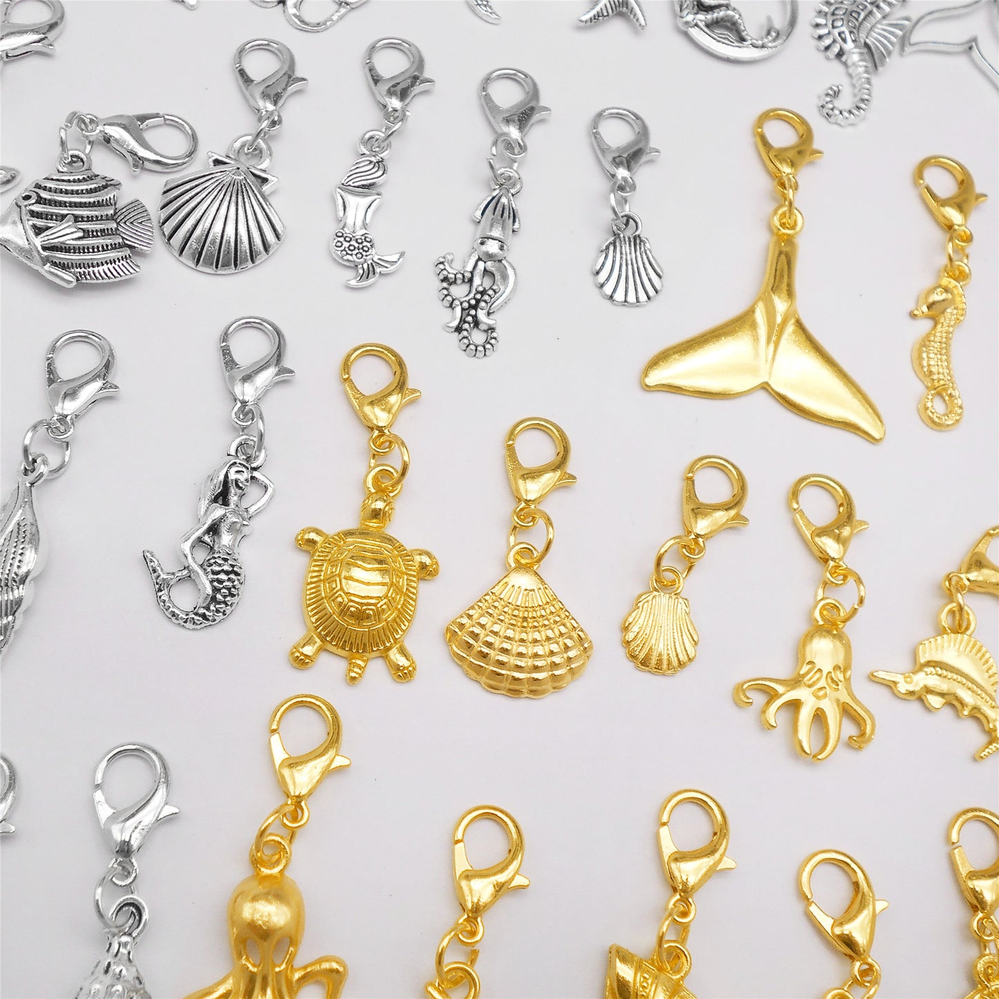 20PCS 10-45mm Alloy Sea Animal Marine Life Pendants with Lobster Clasp Gold&Silver Color Shoe Charms Keyring Dangle Bags Purses Clothes Hanging Decor DIY Crafts Supplies