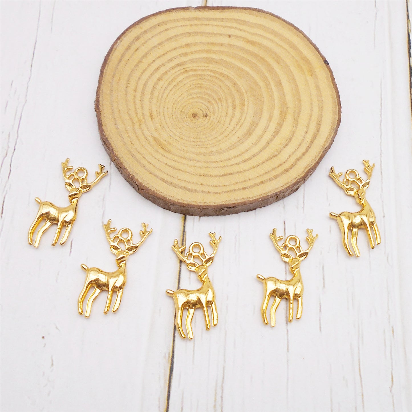 20pcs 18*27mm Gold Tone Deer Charms Alloy Christmas Elk Pendants for Party Decor Festival Gifts Jewelry Necklace Bracelet Earring Making Accessories