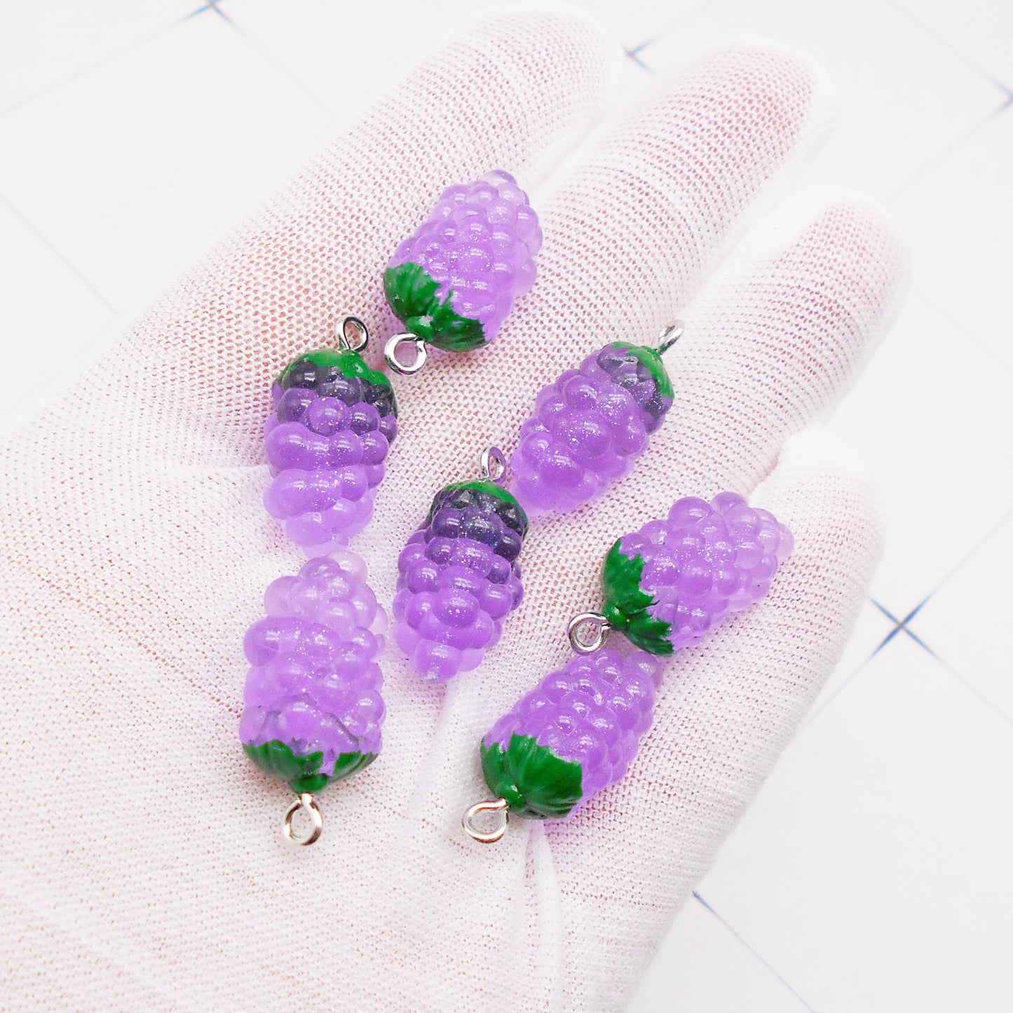 1pc 12*12*24mm 3D Purple Grape Charms Acrylic Fruit Pendants for Jewelry Making Accessories DIY Crafts Supplies