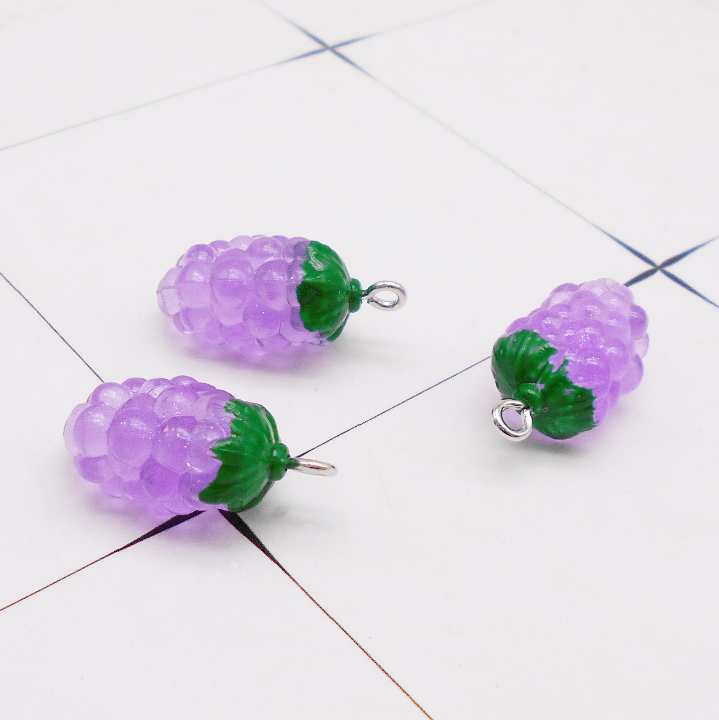 1pc 12*12*24mm 3D Purple Grape Charms Acrylic Fruit Pendants for Jewelry Making Accessories DIY Crafts Supplies