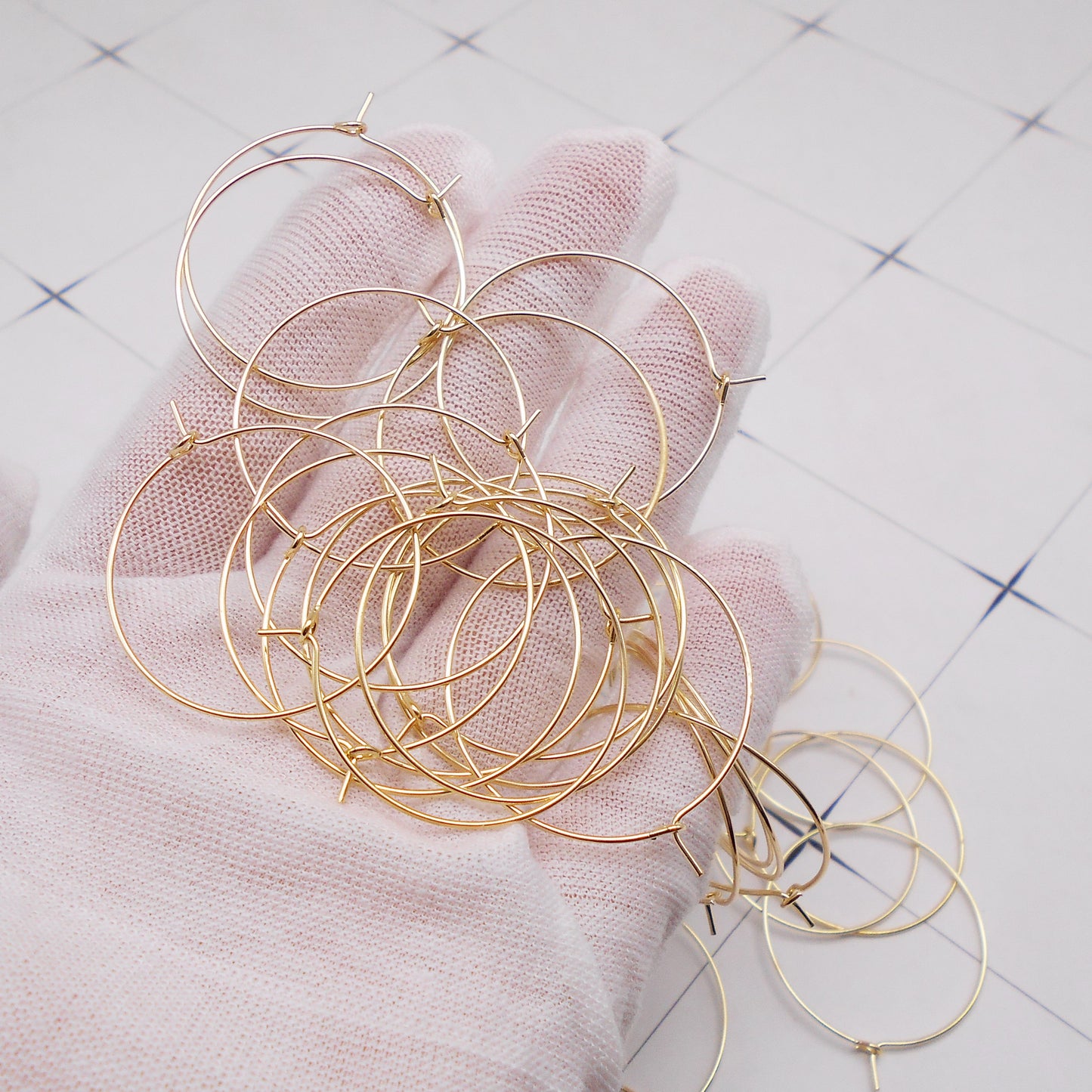 100pcs 30mm Gold Tone Alloy Rings Wine Glass Charms for Wedding Party Goblet Decor