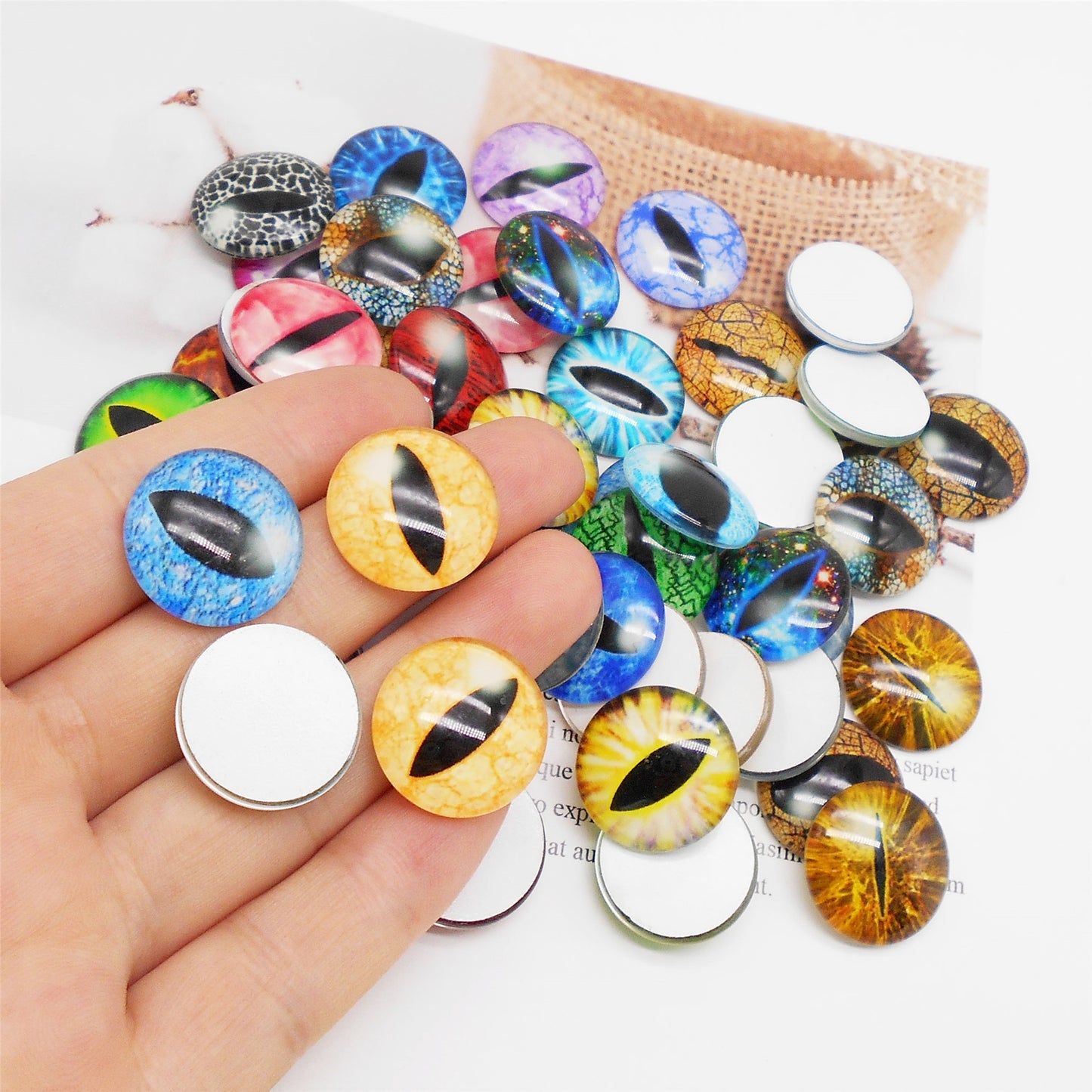5 or 15 Pairs Glass Animal Eyes Glow in Dark Dragon Eye 12mm 25mm 30mm Flat Back Scrapbook Cabochons Vertical Pupil Luminous Cat Lizard Frog Eyes DIY Making Accessories