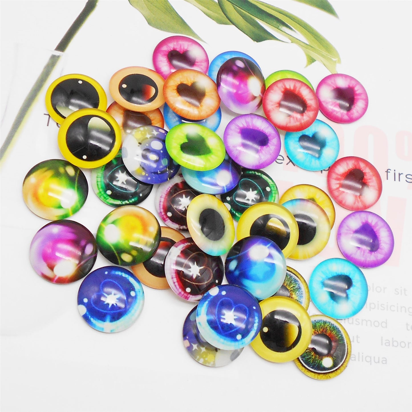 10 or 15 Pairs Heart & Round Pupil Animal Toy Eyes Luminous Glass Dragon Eyes Dome Scrapbook Cabochons DIY Making Accessories 12/16/18/20mm