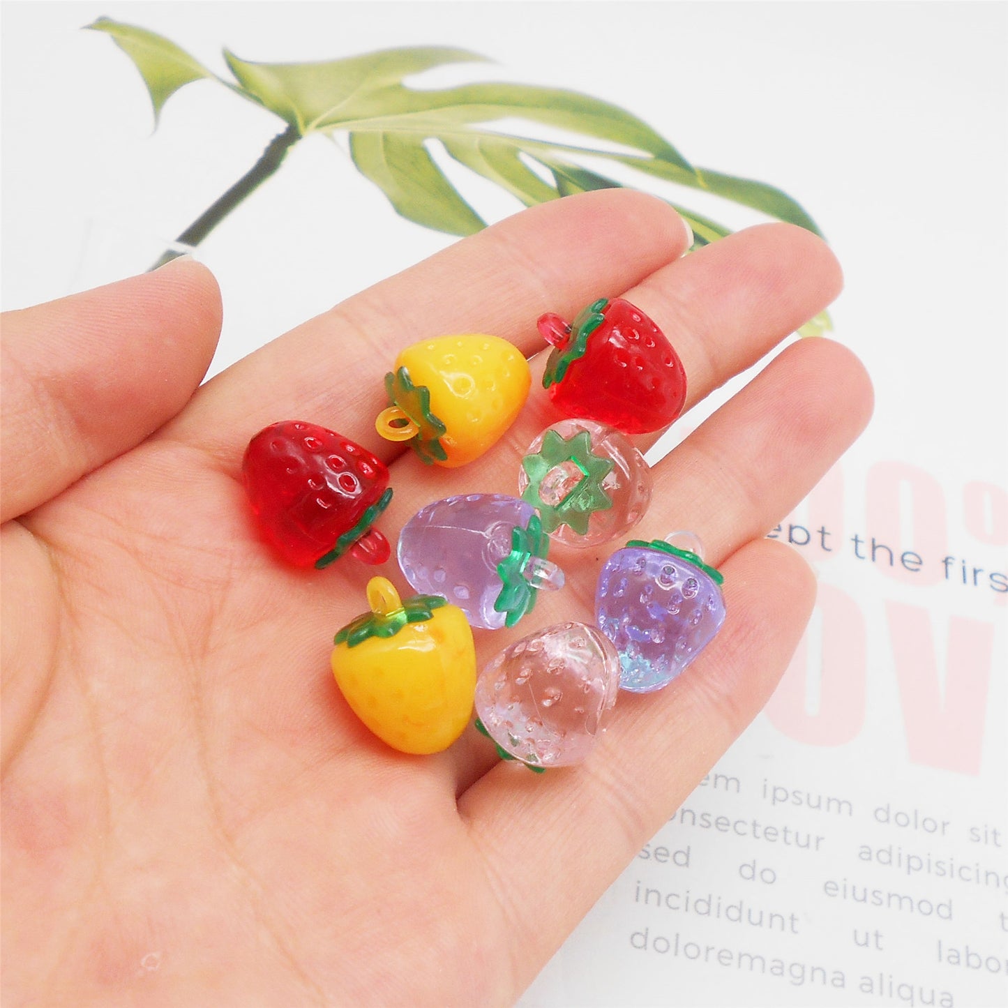 12PCS 18x13.5mm Resin Strawberry Charms 3D Fruit Pendants for Jewelry Making Accessories DIY Crafts Necklace Bracelet Earrings Decor