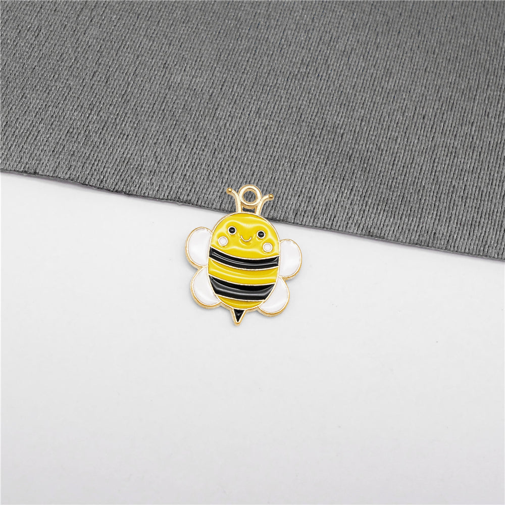 10pcs 23x18mm Cute Bee Charm Enamel Cartoon Bumblebee Pendant Alloy Jewelry Accessories for Necklace Bracelet Making DIY Crafts Decor