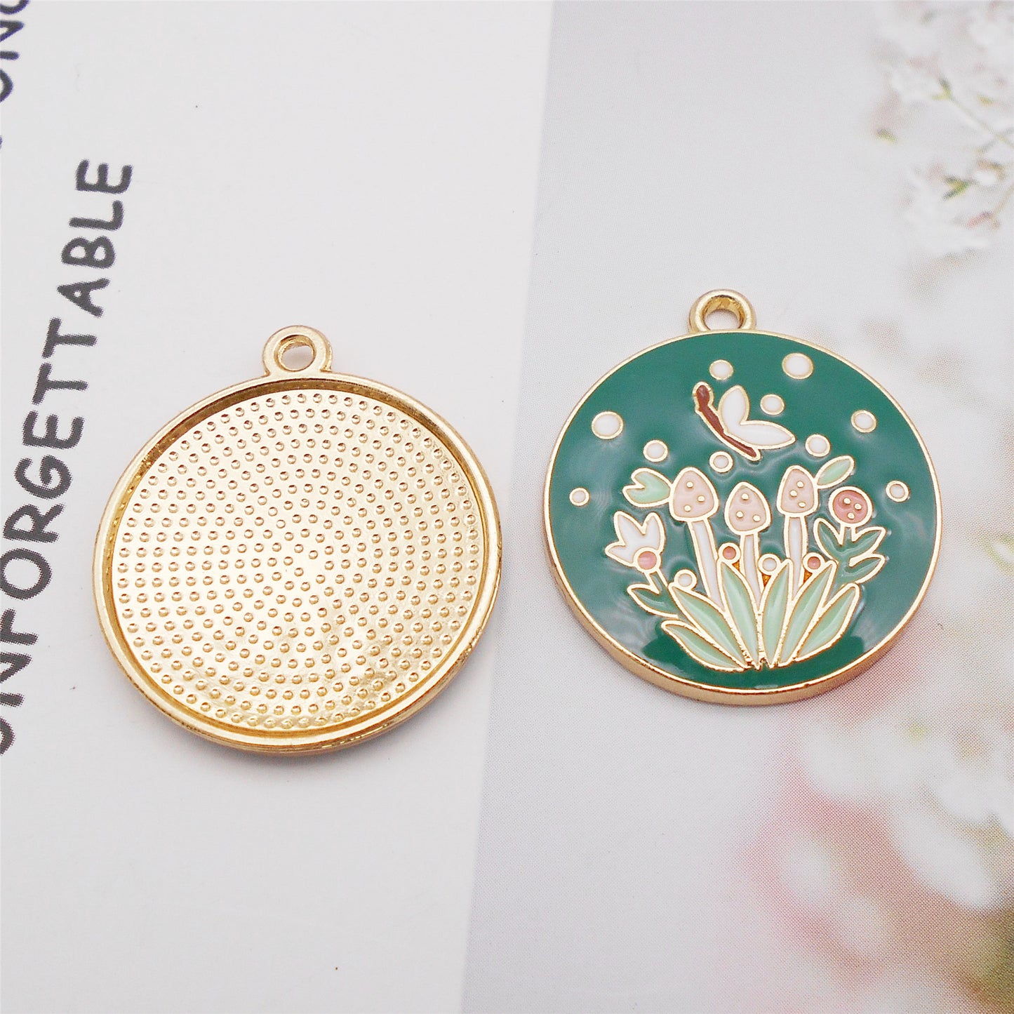 4Pcs Alloy Round Landscape Painting Charm 25x18mm Flower Pattern Pendant Enamel Jewelry Dangle for Necklace Earrings Making DIY Crafts Decor