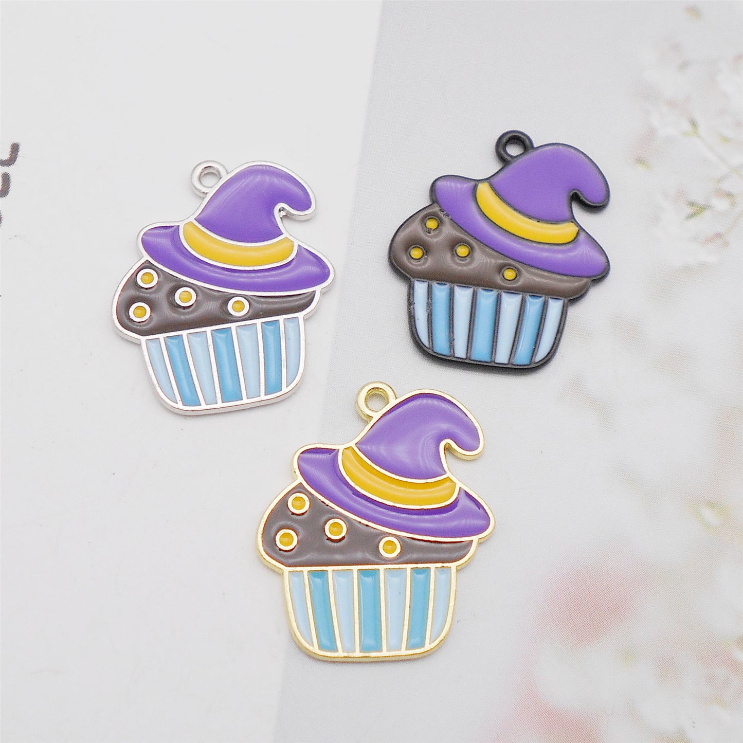 6Pcs 22x18mm Enamel Cake Charm Halloween Witch Hat Design Alloy Pendant DIY Making Accessory Necklace Jewelry Bracelet Earrings Crafts Decor