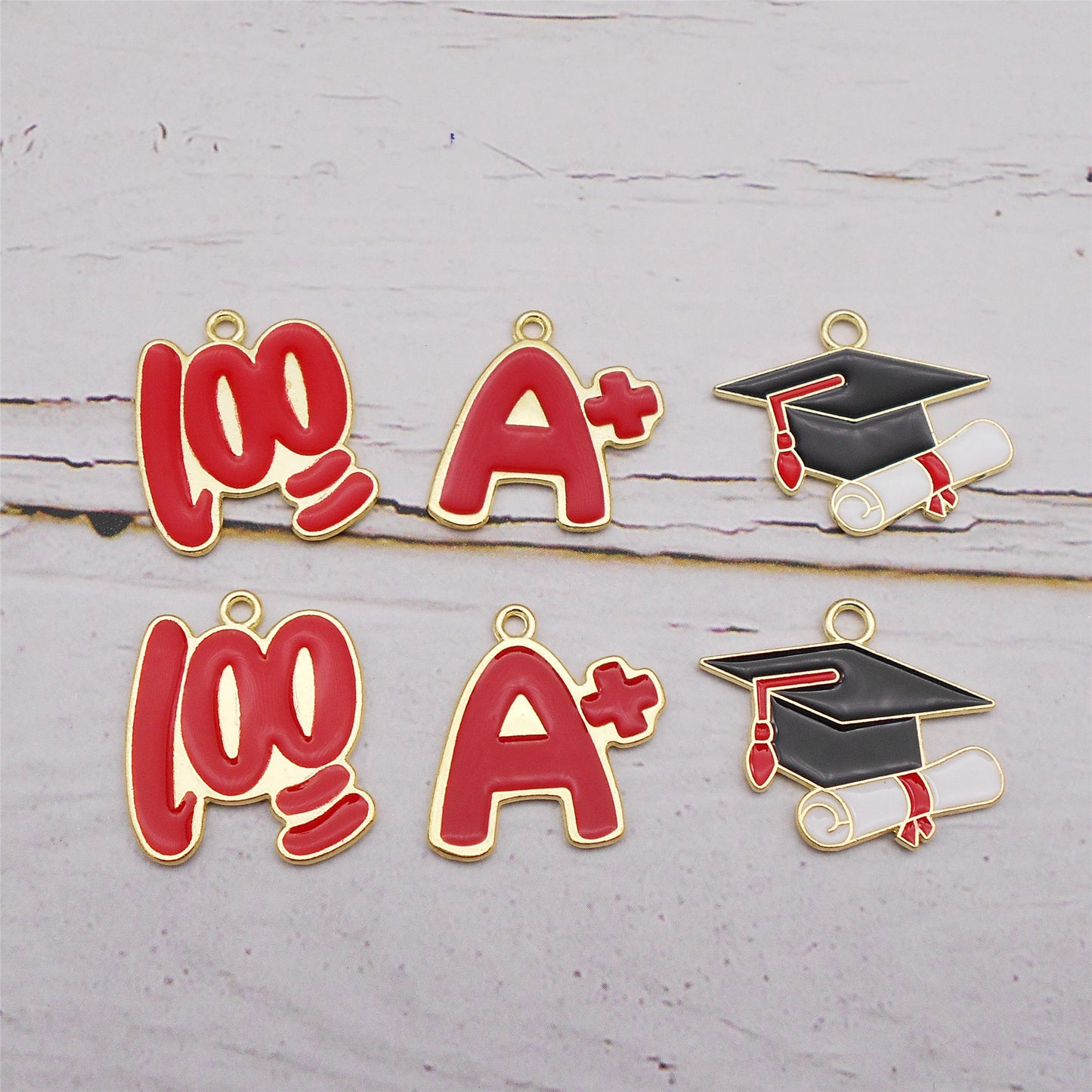 6Pcs Alloy Enamel Doctoral Cap, 100-Point, A+ Design Charms Graduation Time Pendant DIY Jewelry Making Accessory Graduation Gift for Friends