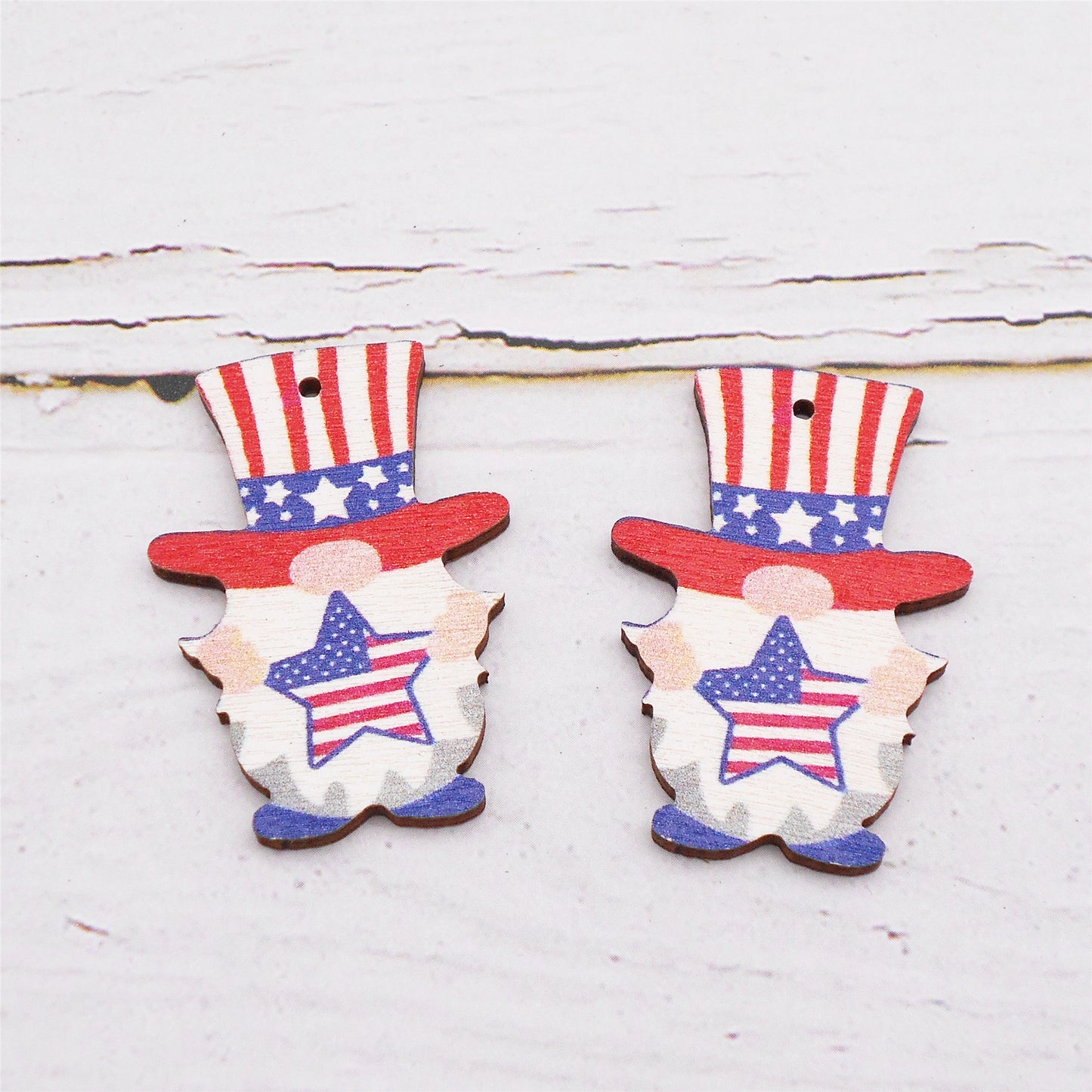 2Pcs Star Flag Pattern Charms Wood Abstract Design American Uncle Dangle for Pendant Jewelry (Necklace, Bracelet, Earrings) Making 39x27mm